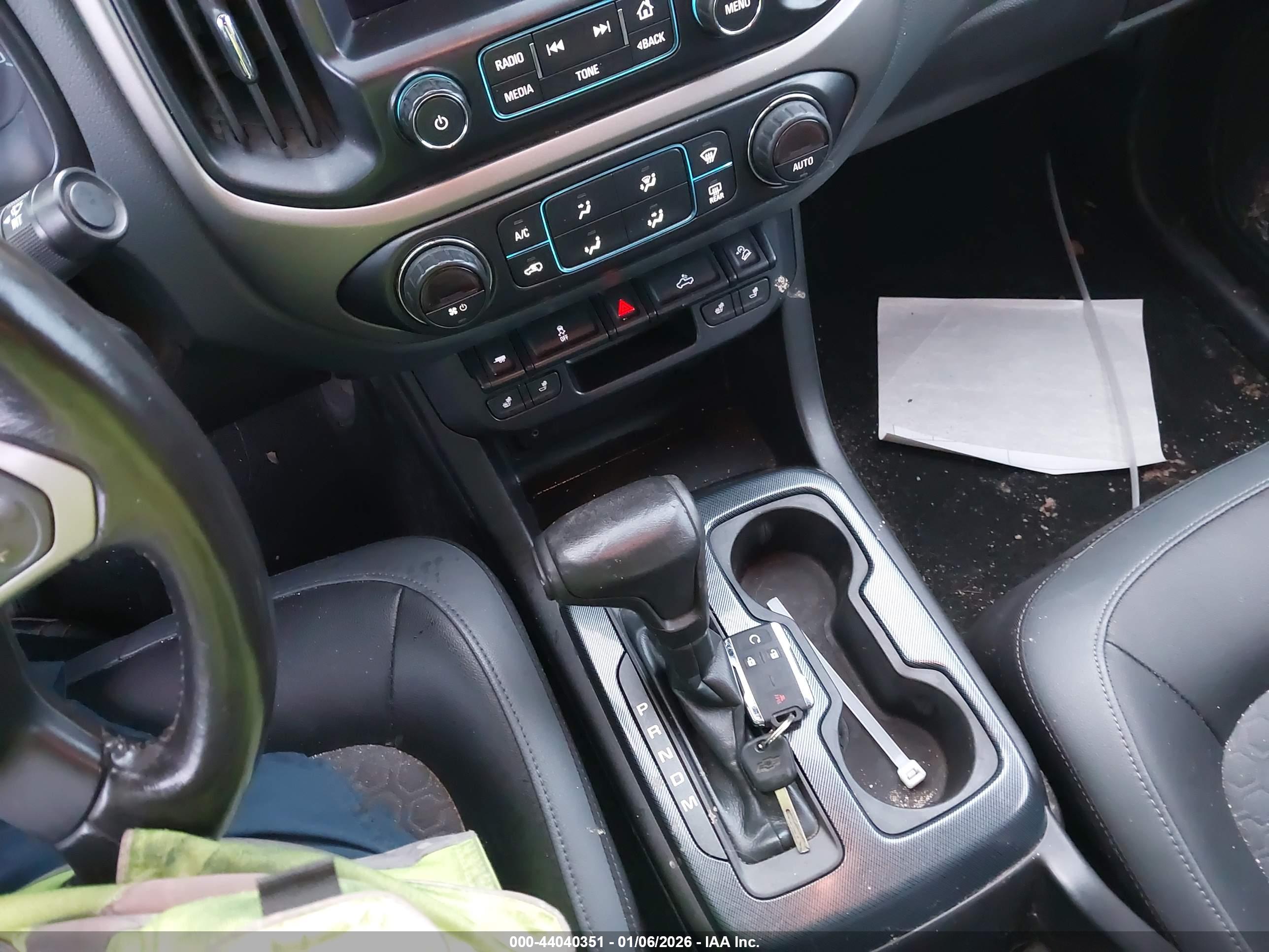CHEVROLET COLORADO image 11