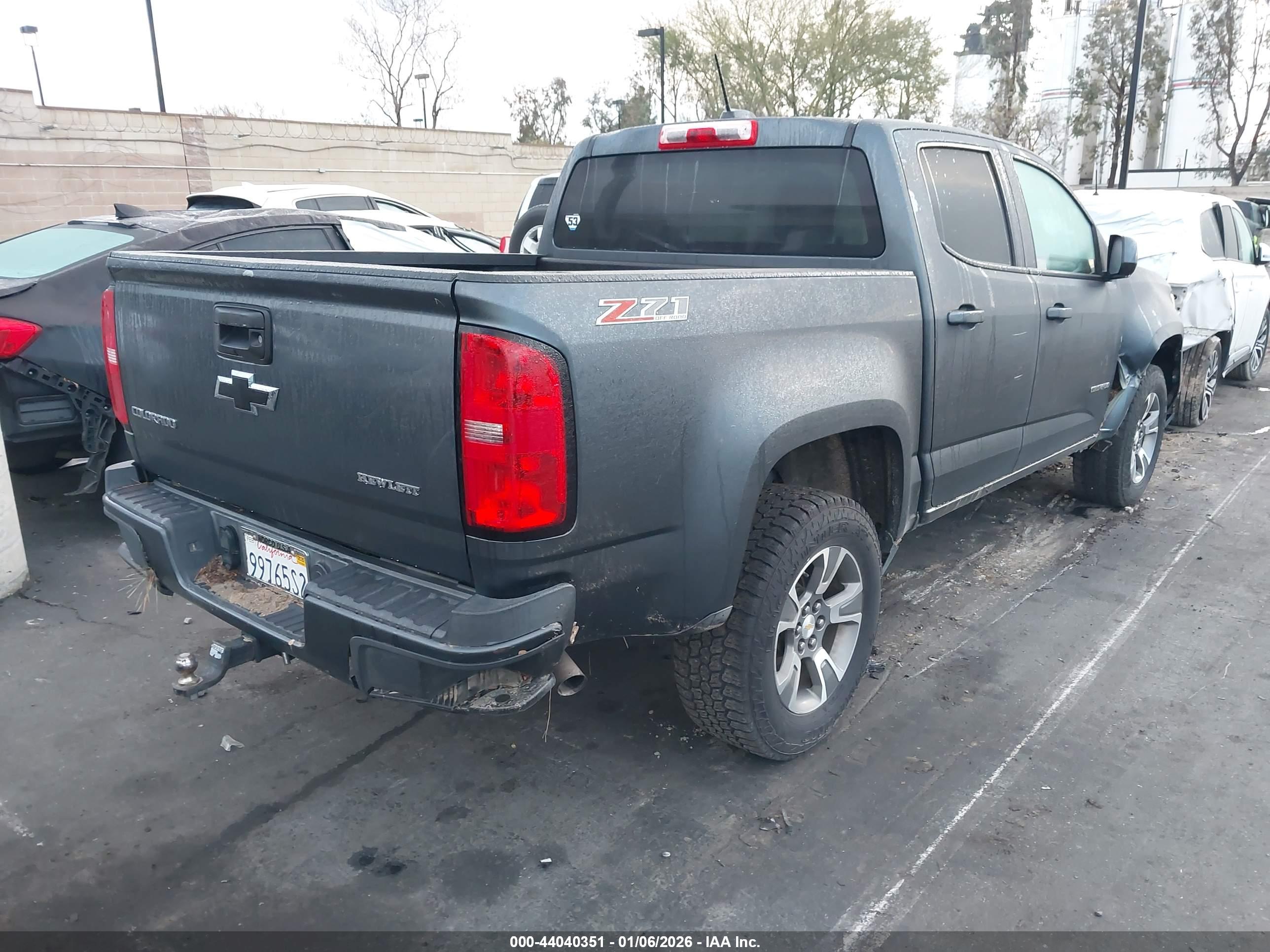CHEVROLET COLORADO image 4
