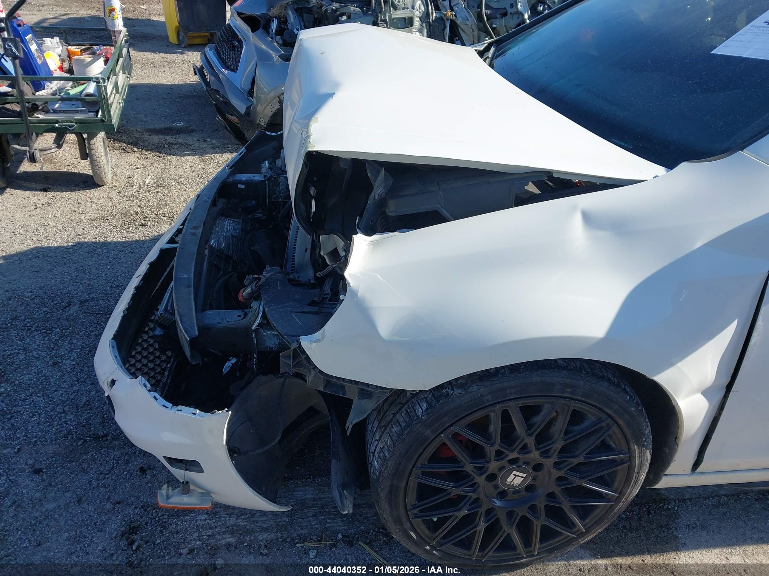 VOLKSWAGEN GTI image 6