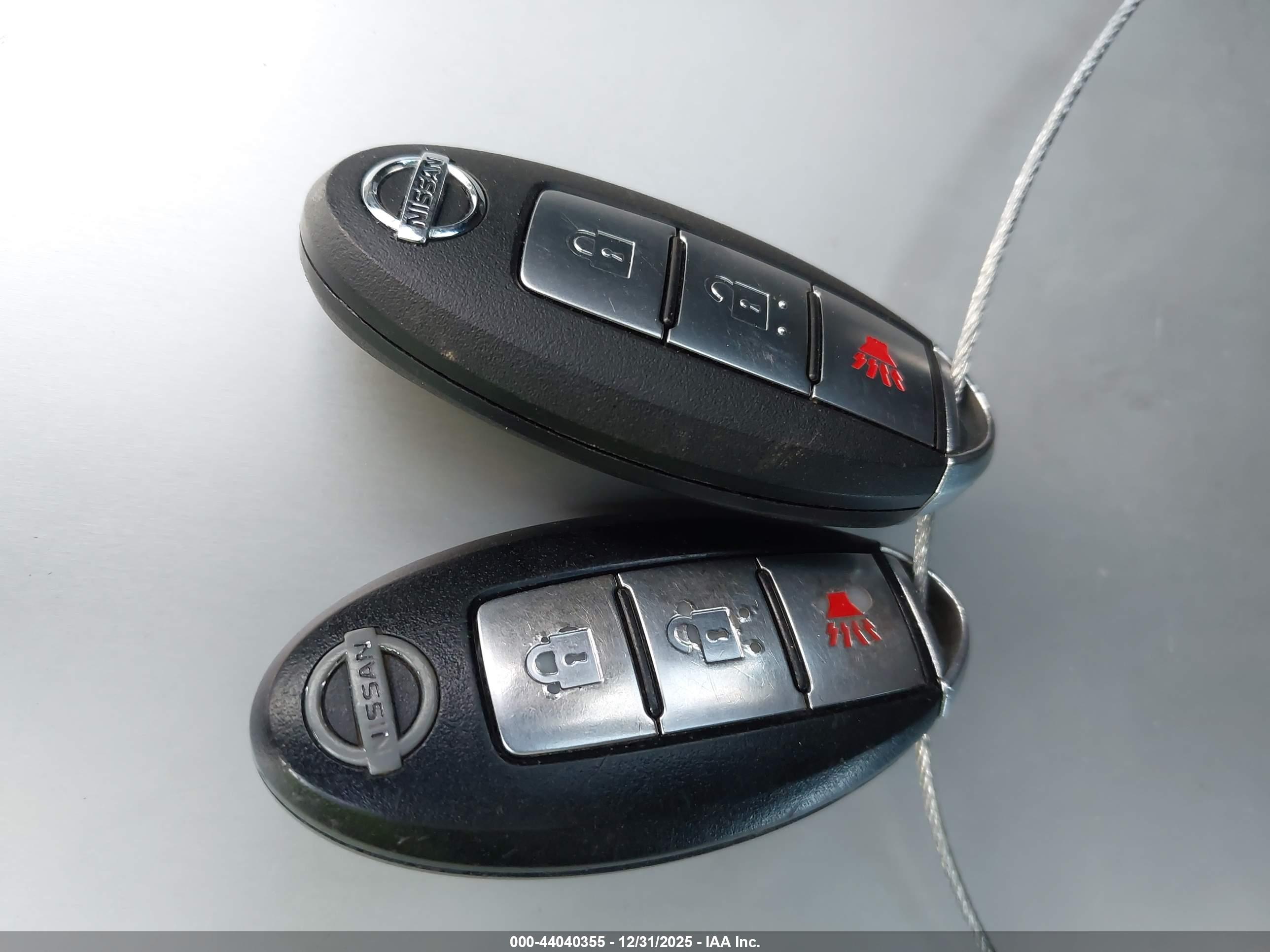 NISSAN ROGUE image 11