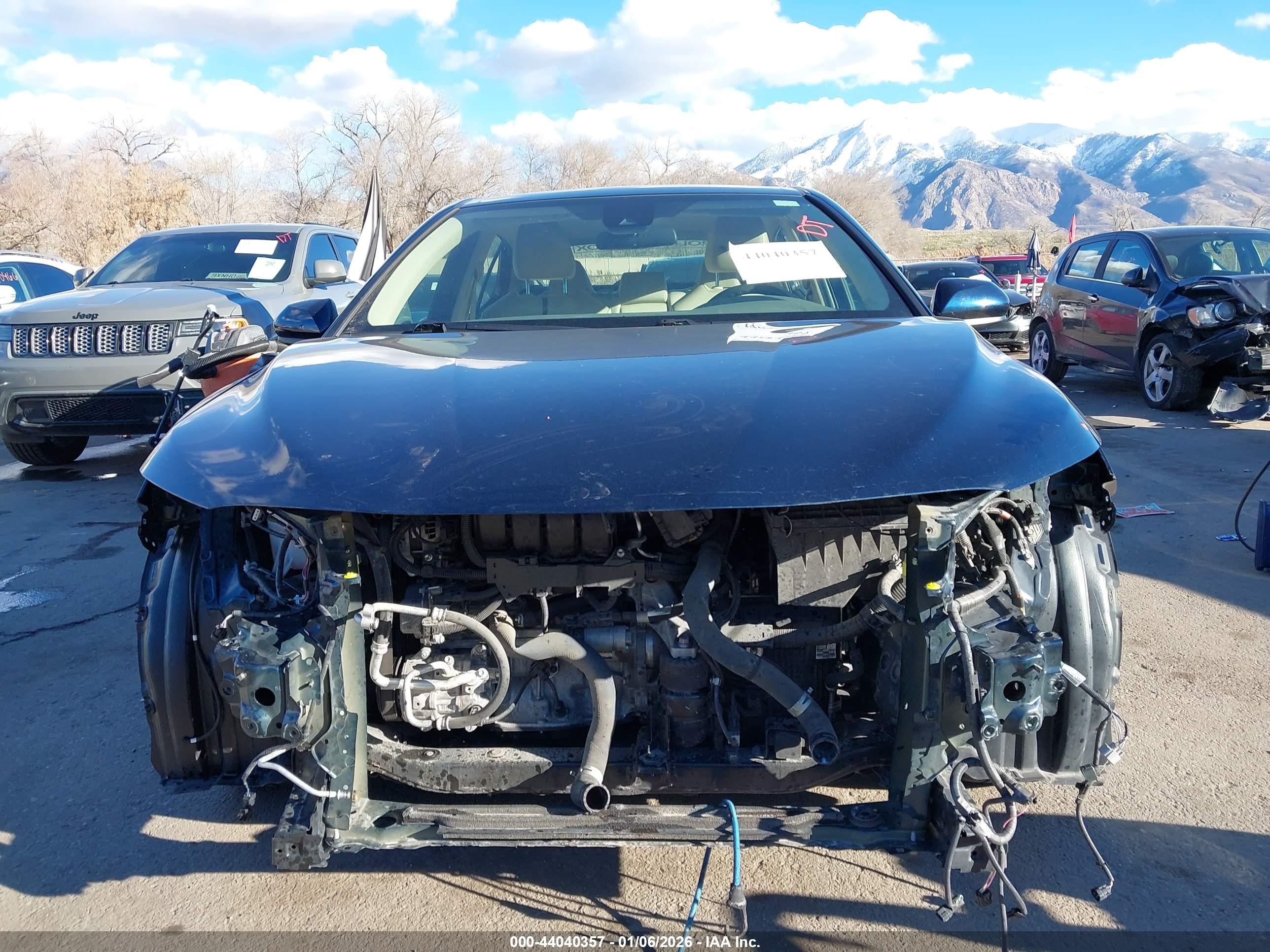 TOYOTA CAMRY image 6