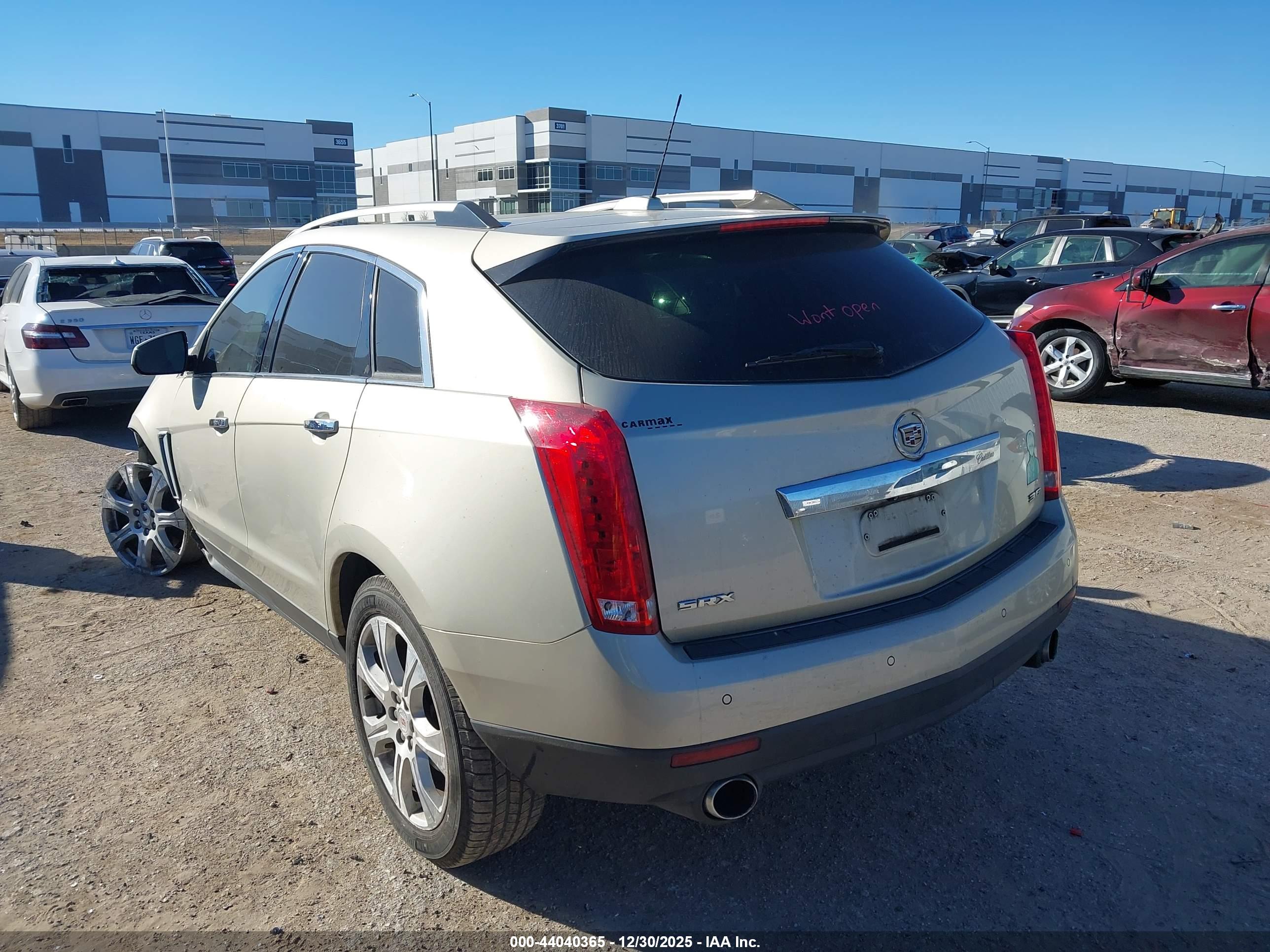 CADILLAC SRX image 3