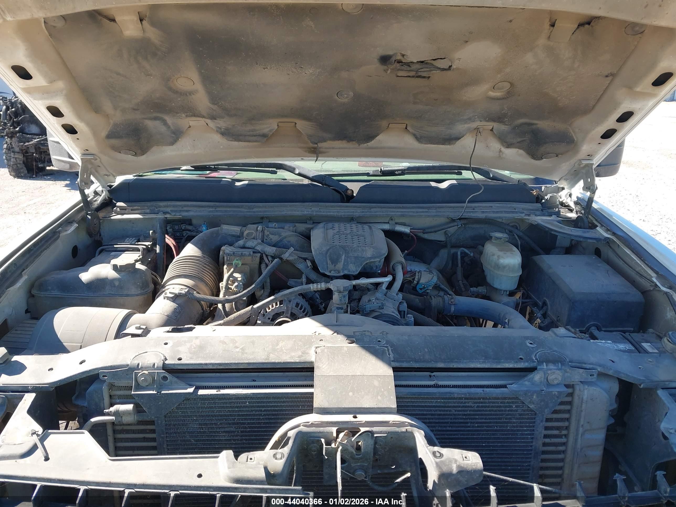 CHEVROLET SILVERADO image 10
