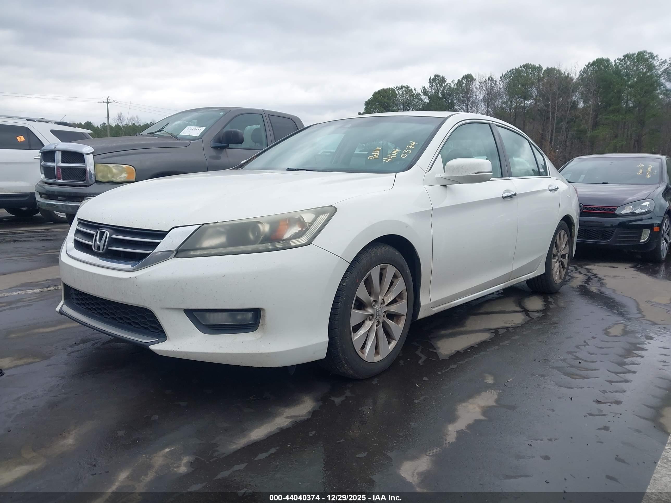 HONDA ACCORD image 2