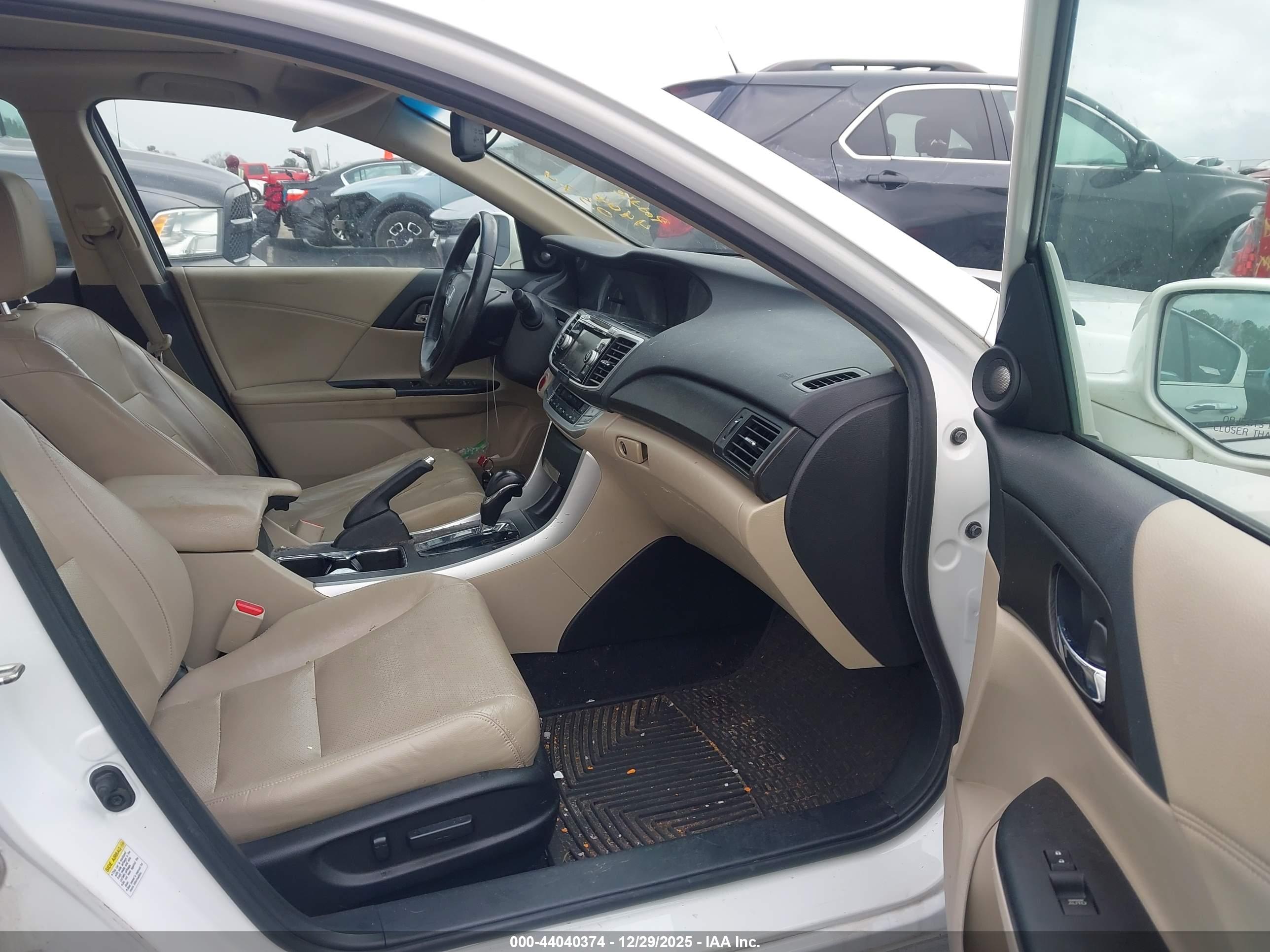 HONDA ACCORD image 5