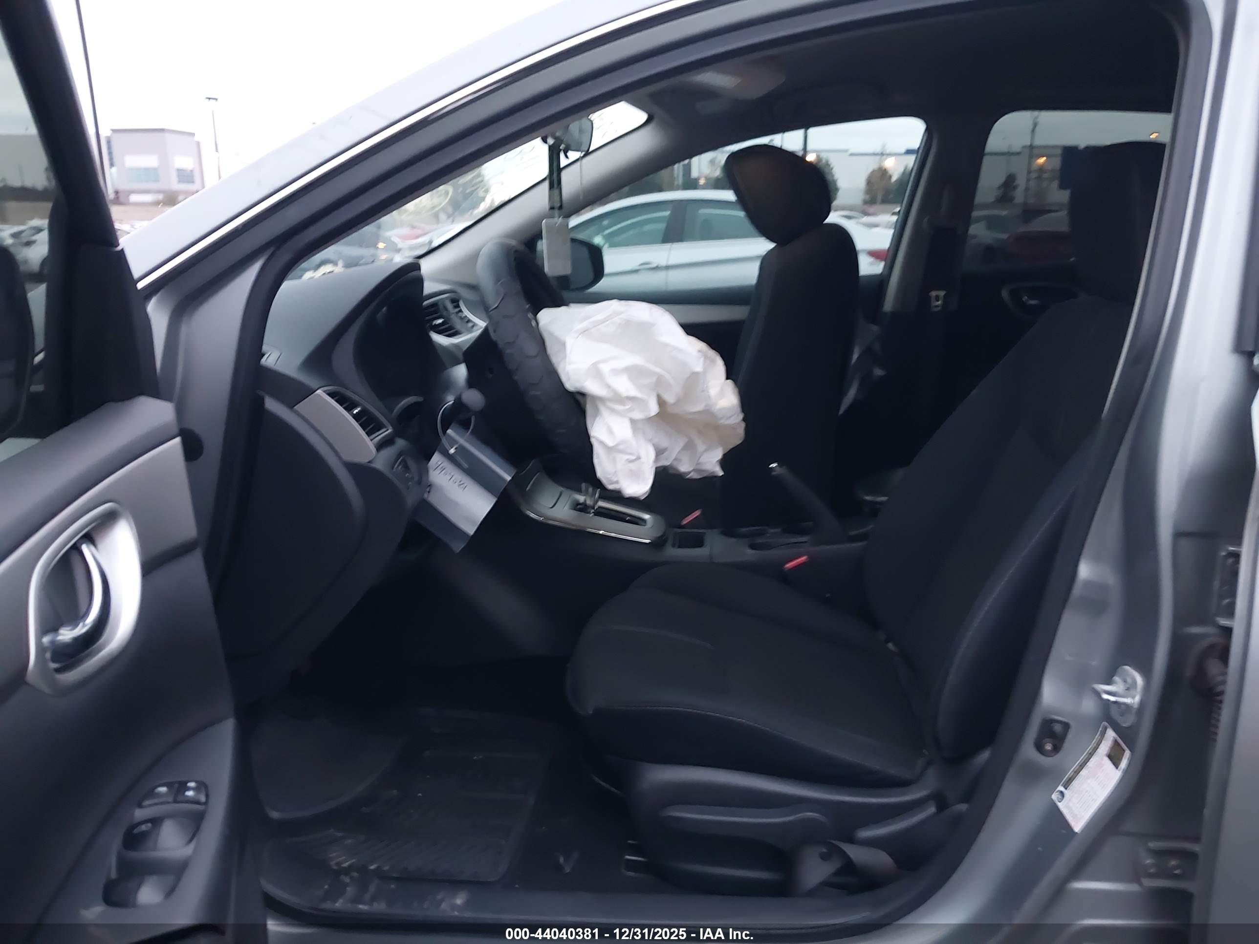 NISSAN SENTRA image 5