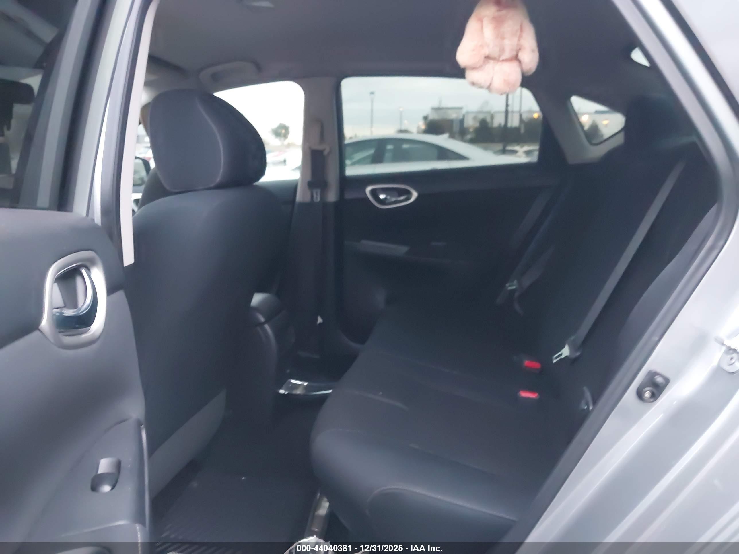 NISSAN SENTRA image 8