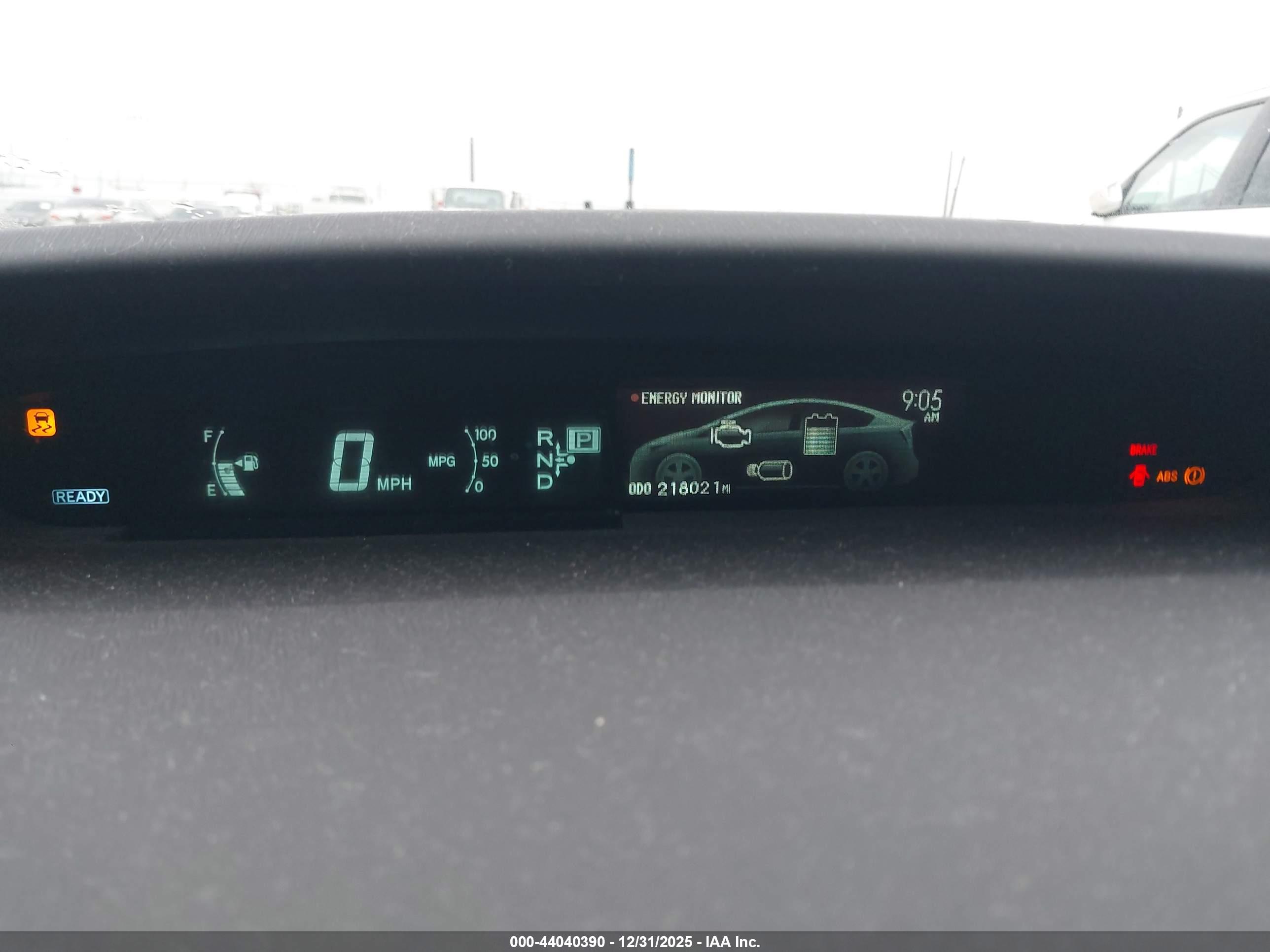TOYOTA PRIUS image 7