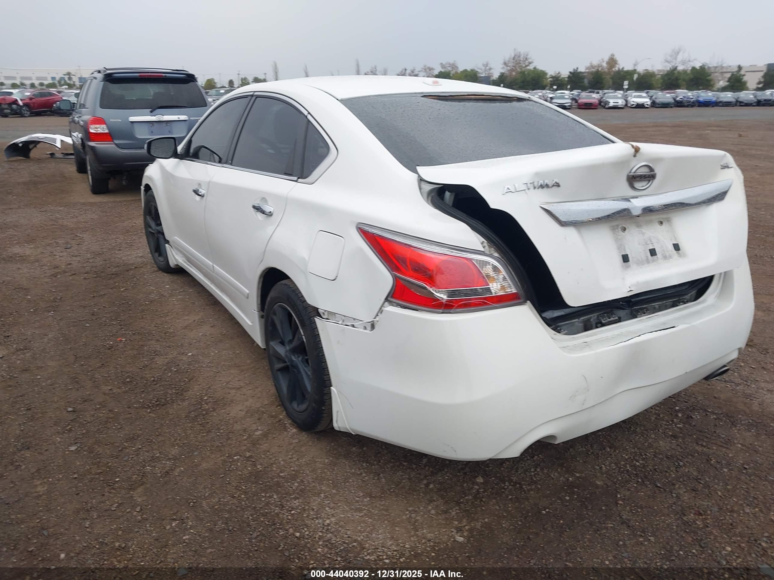 NISSAN ALTIMA image 3