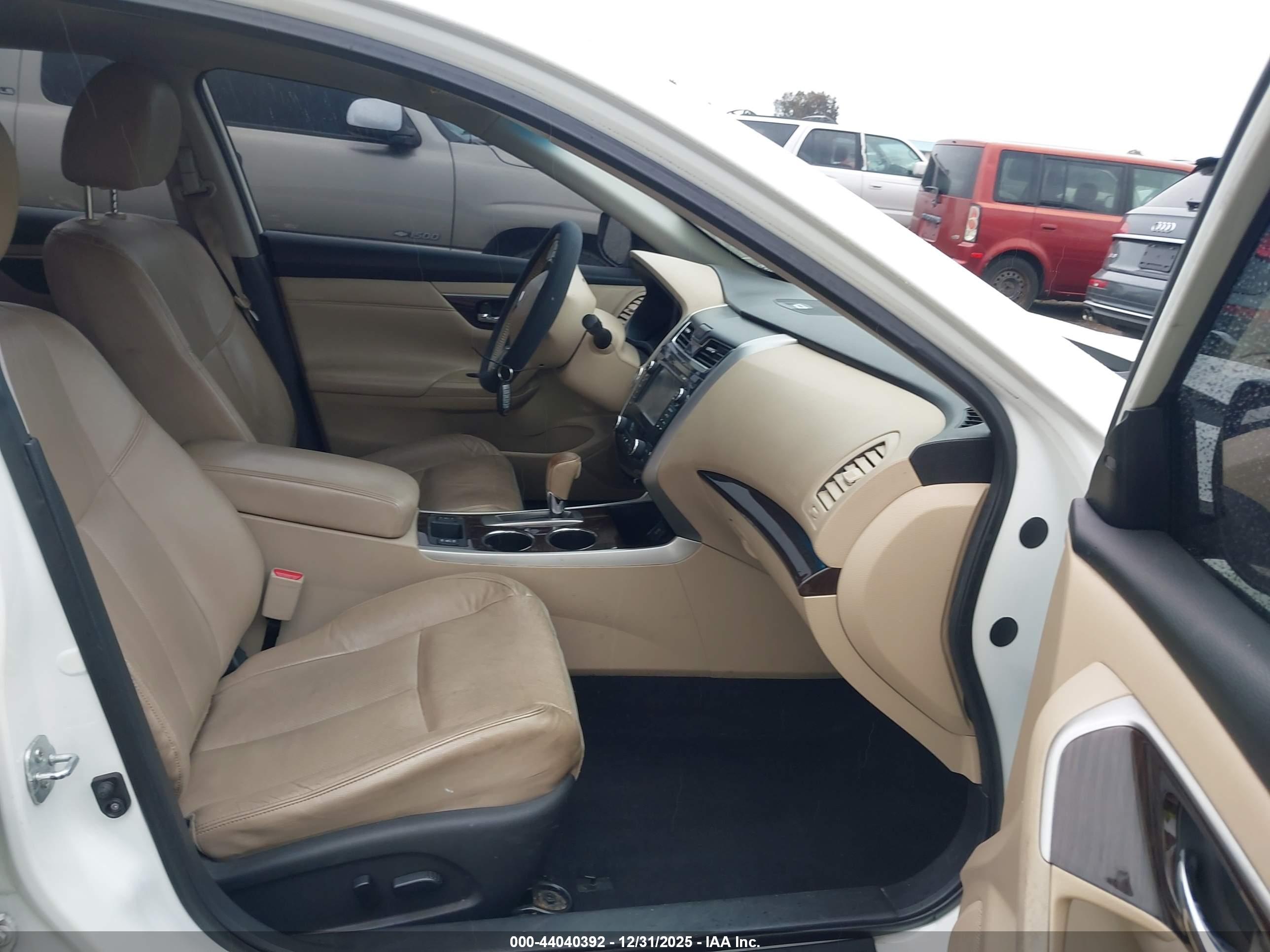 NISSAN ALTIMA image 5