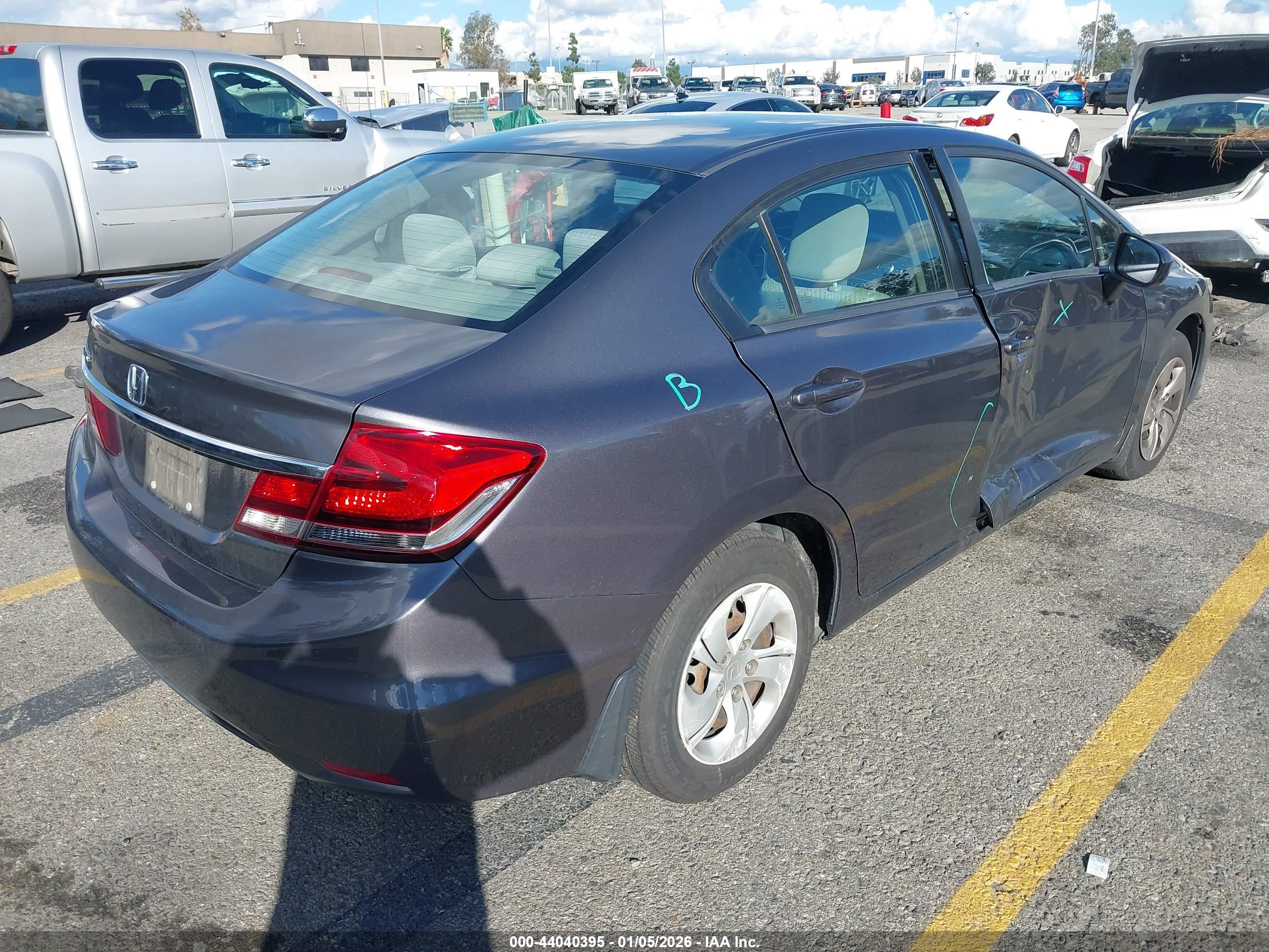 HONDA CIVIC image 4