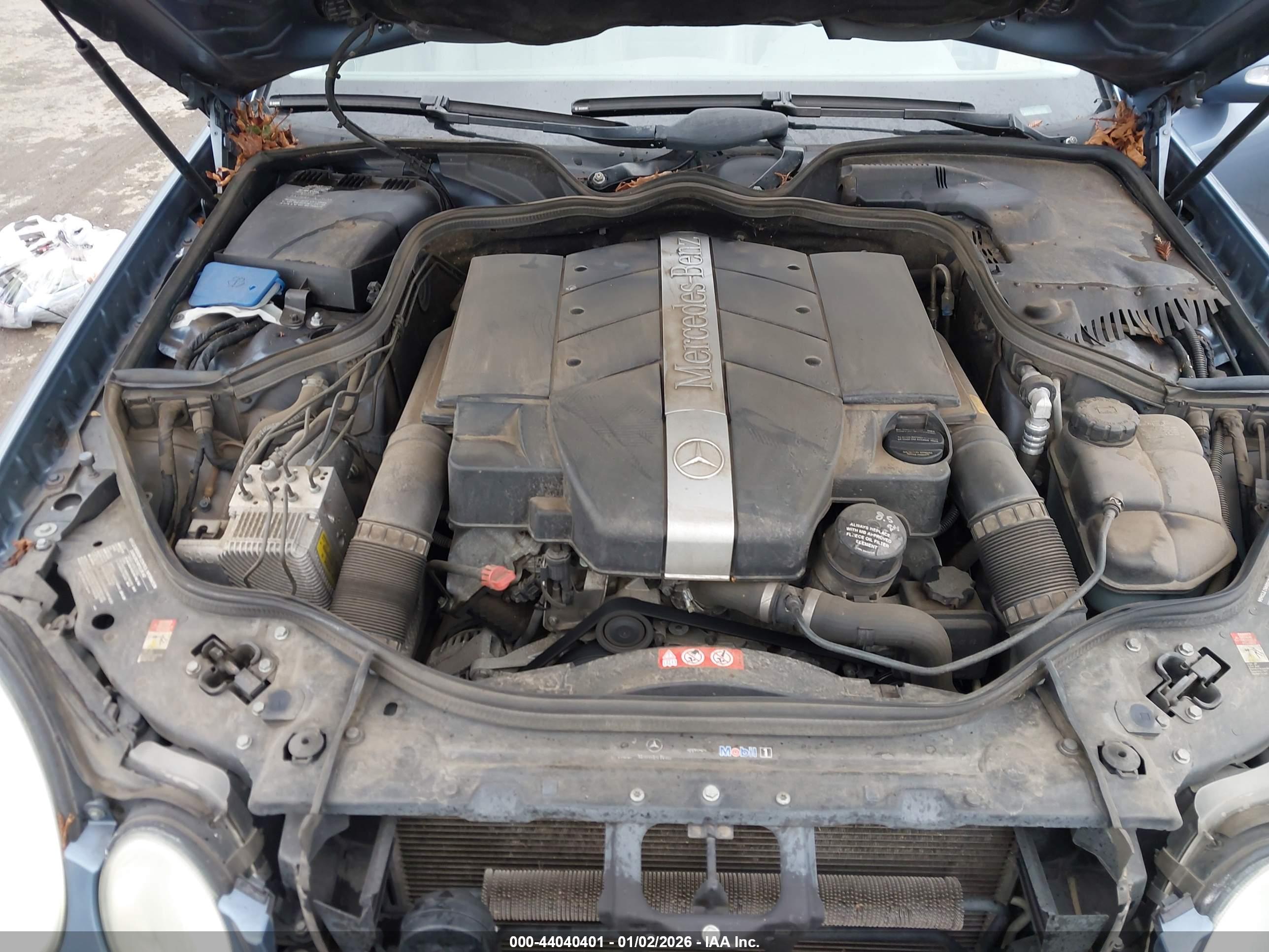 MERCEDES-BENZ E image 10