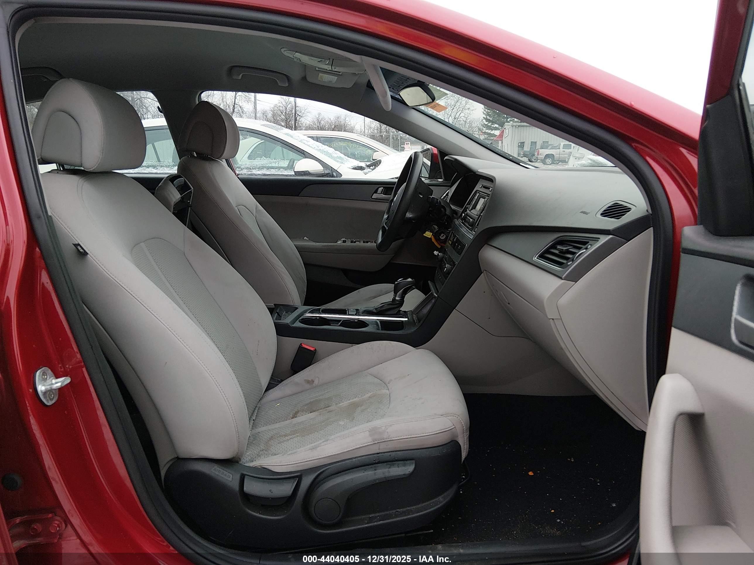 HYUNDAI SONATA image 5
