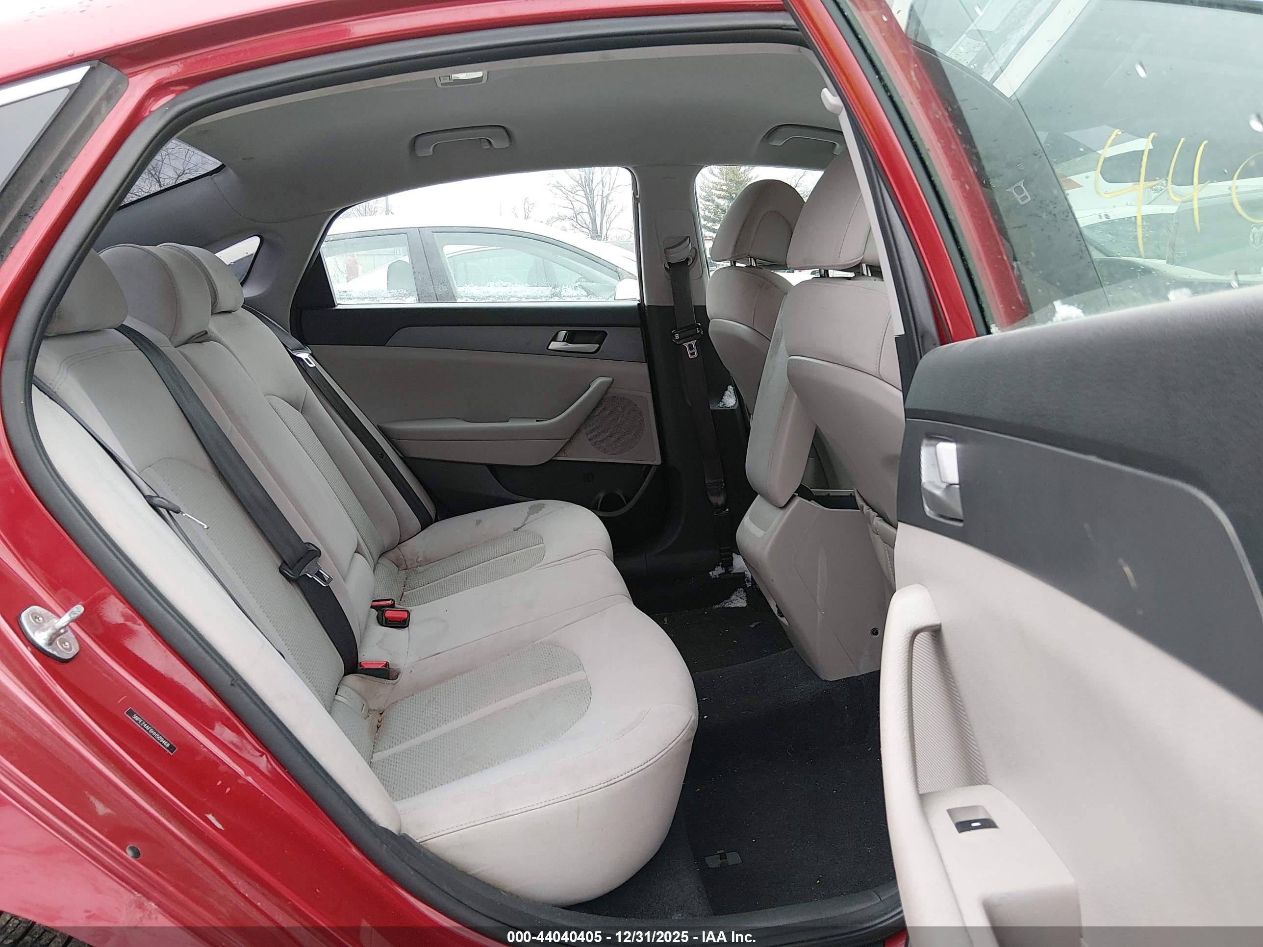 HYUNDAI SONATA image 8
