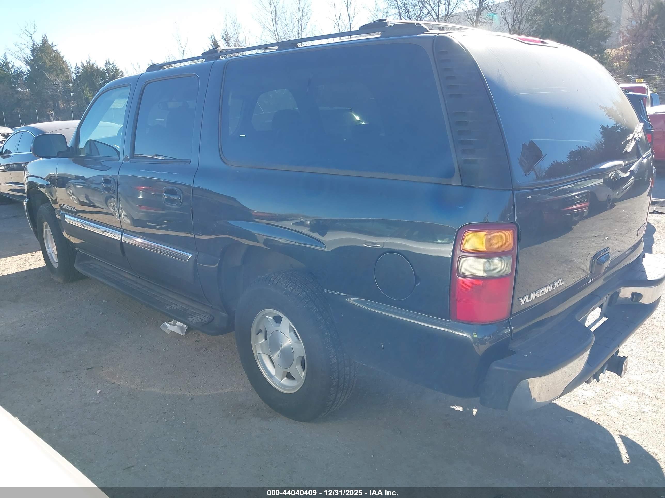GMC YUKON image 3