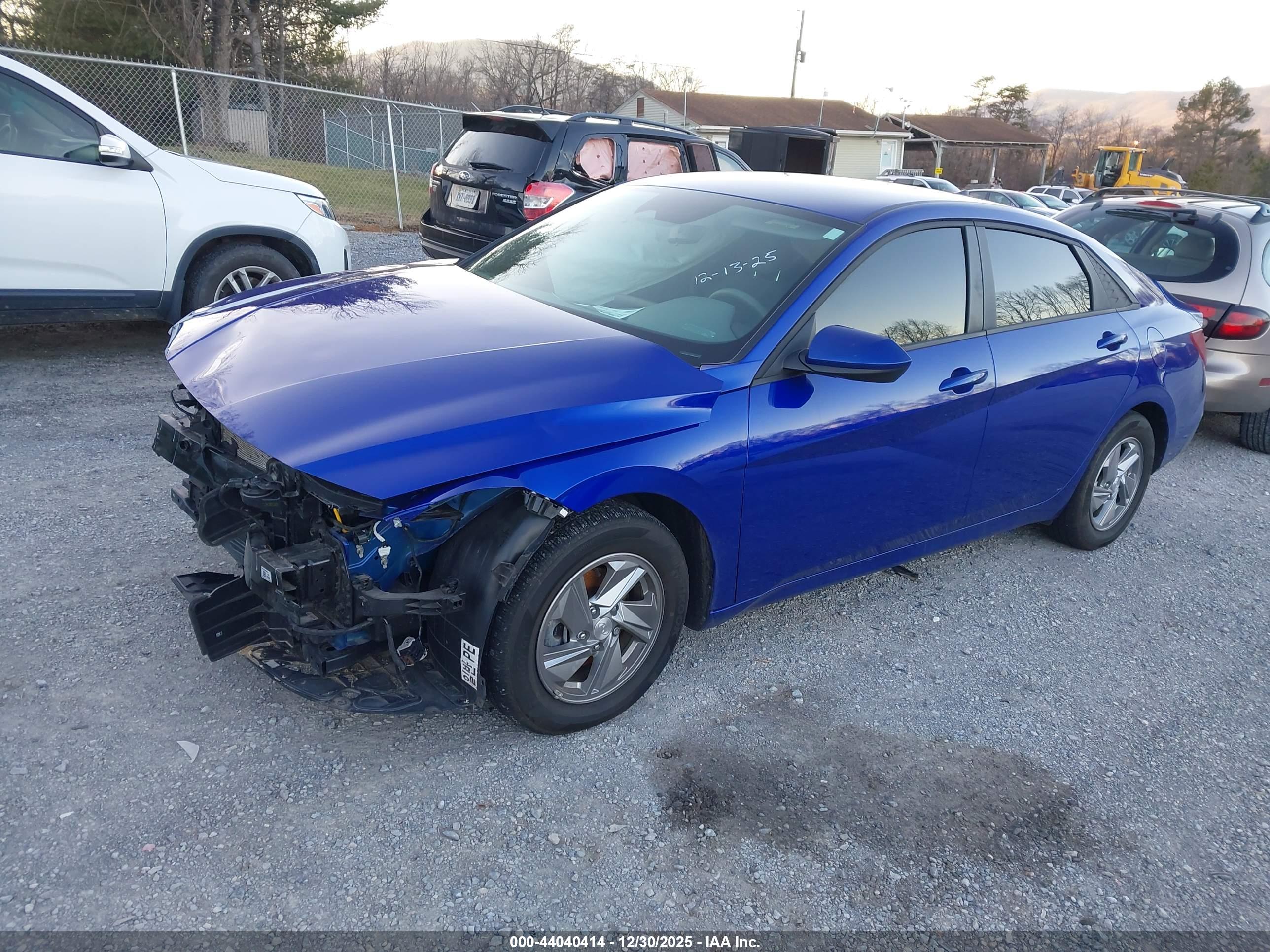 HYUNDAI ELANTRA image 2