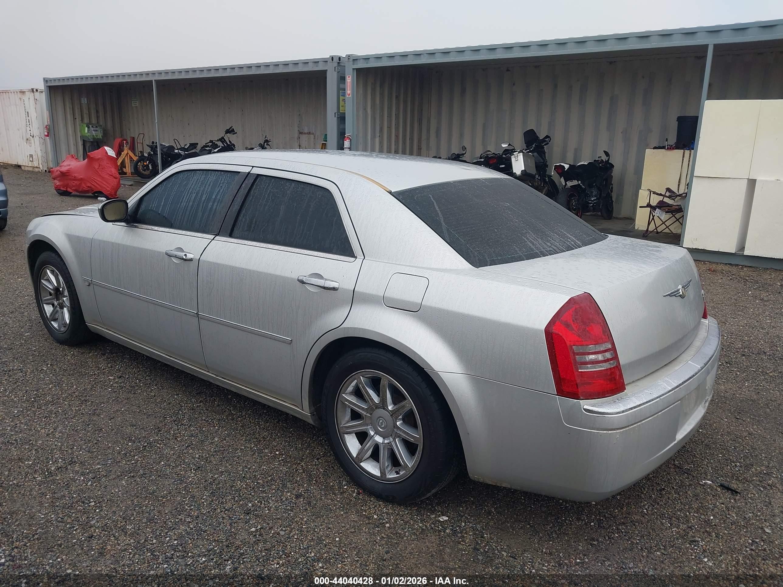 CHRYSLER 300C image 3