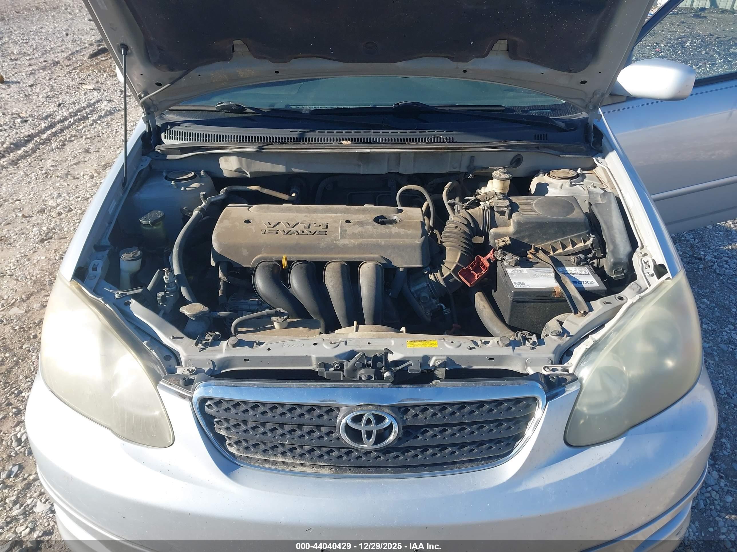 TOYOTA COROLLA image 10
