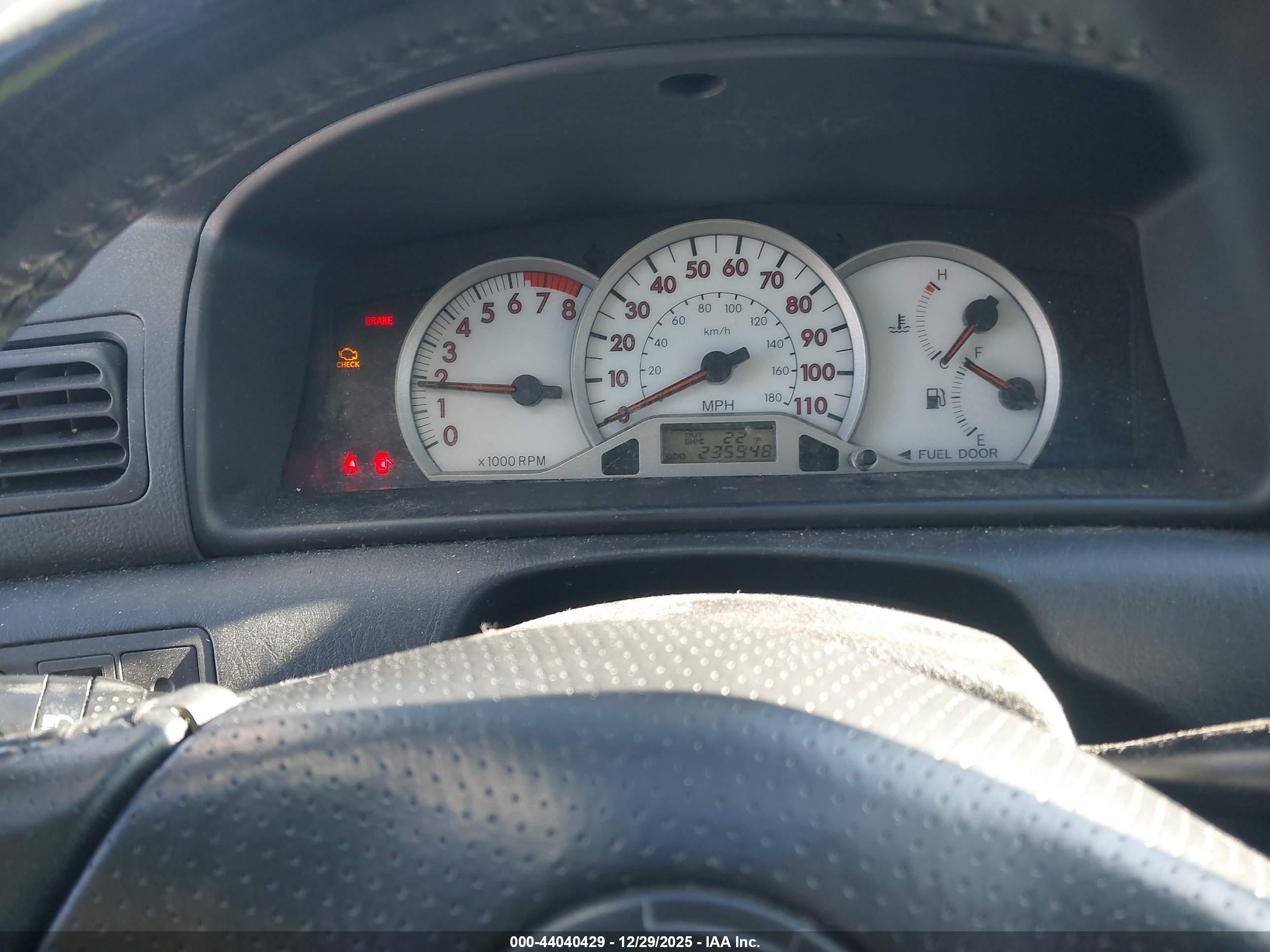 TOYOTA COROLLA image 7