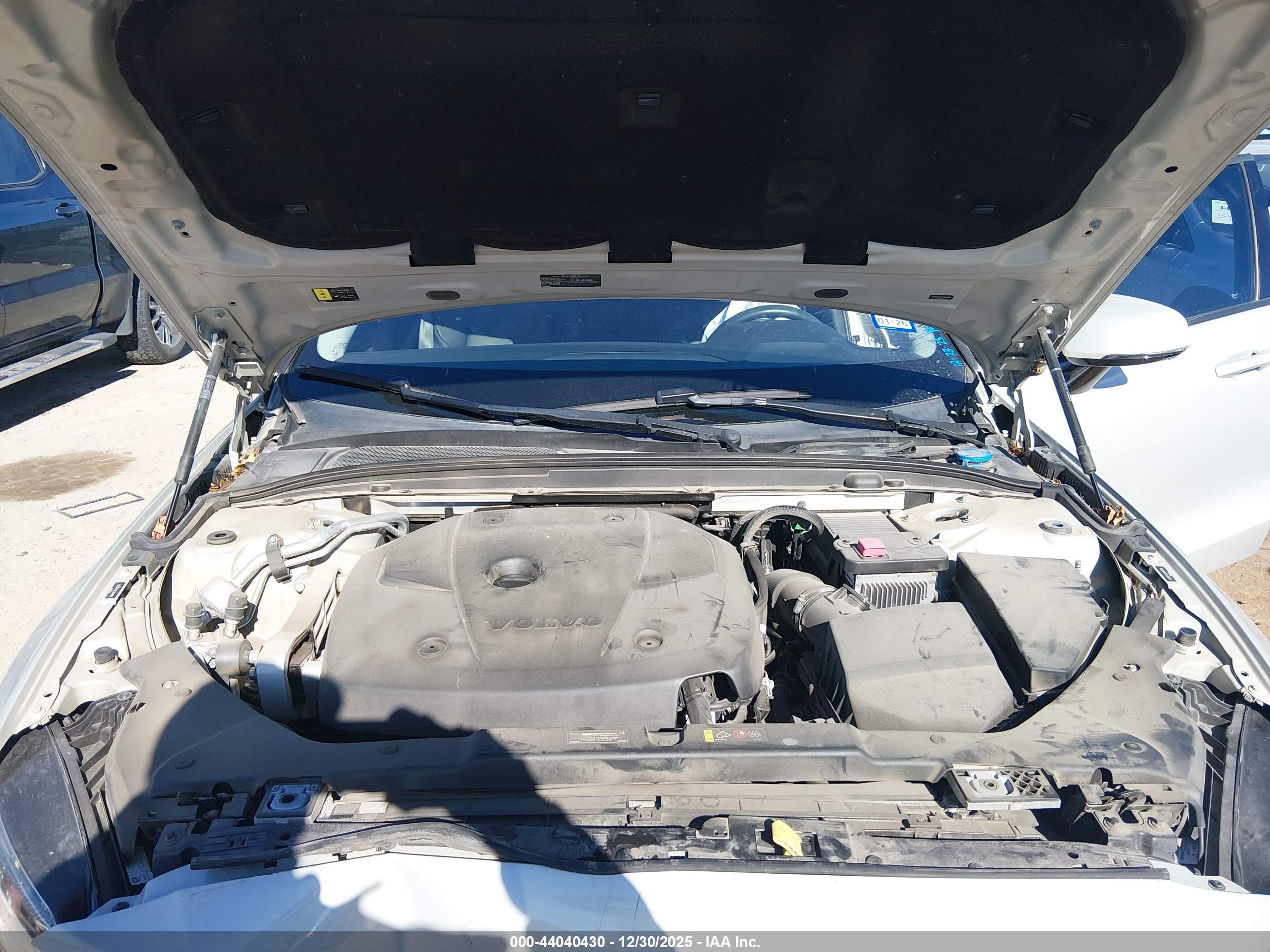 VOLVO S60 image 10