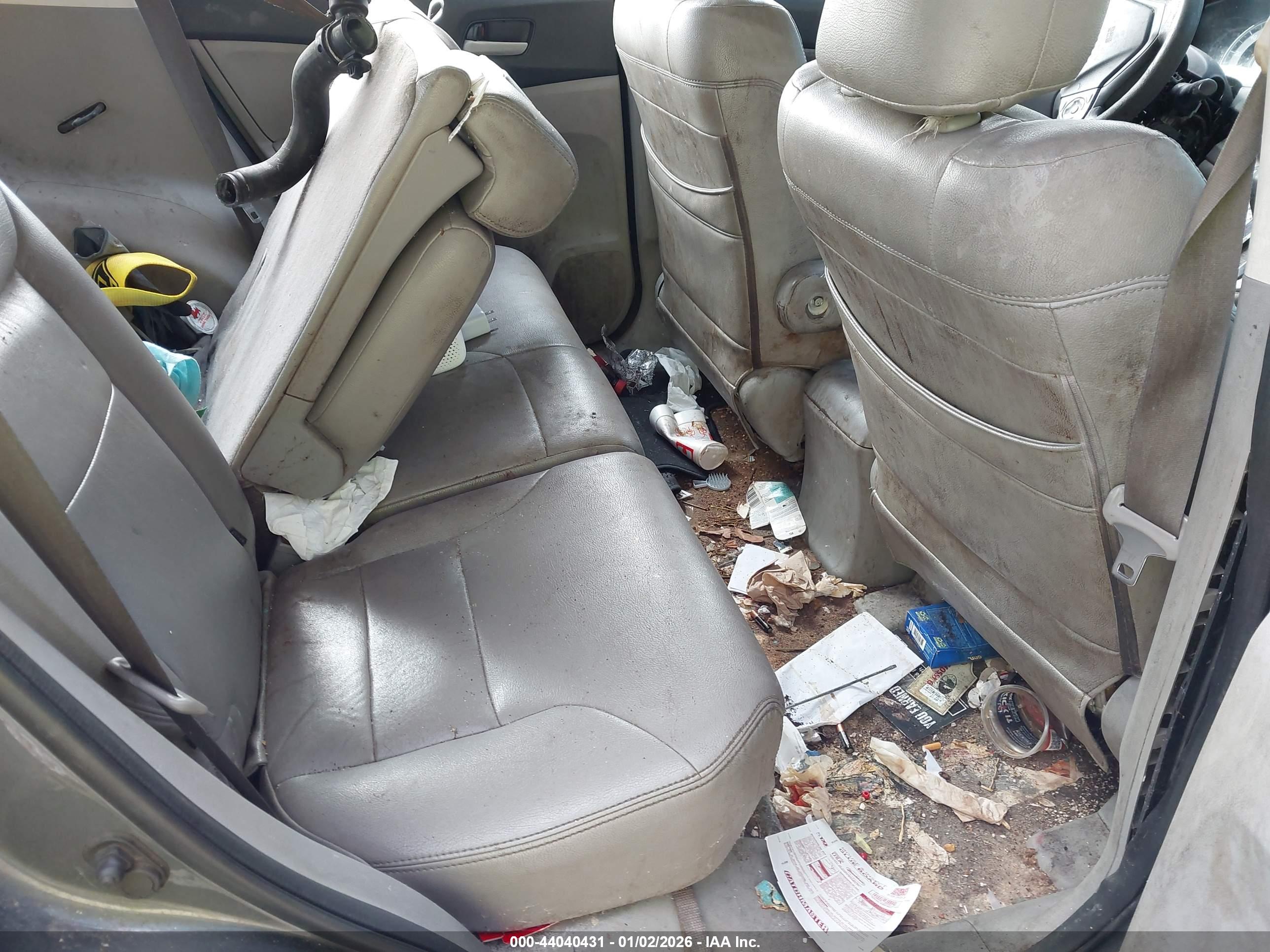 HONDA CR-V image 8