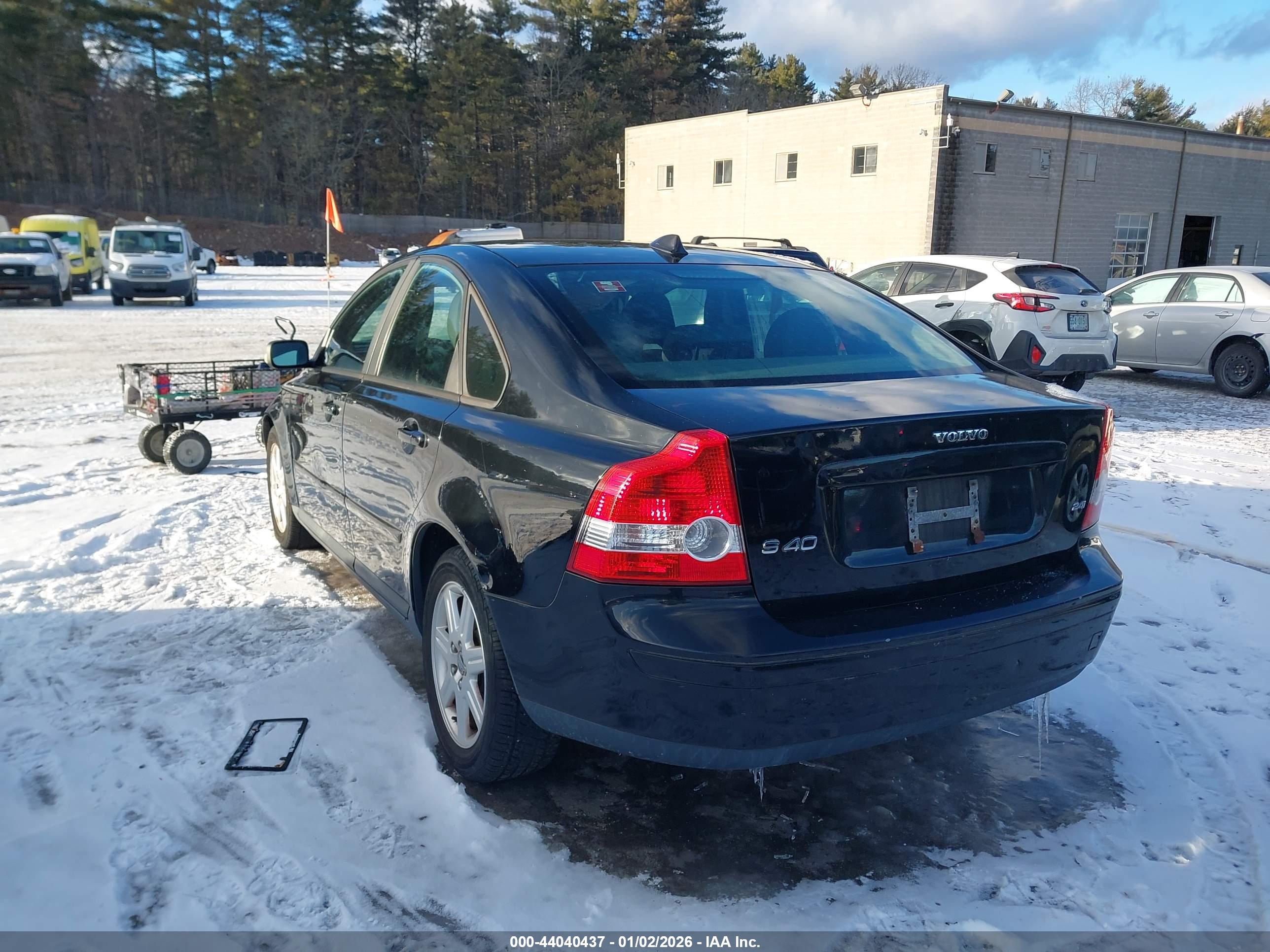 VOLVO S40 image 3