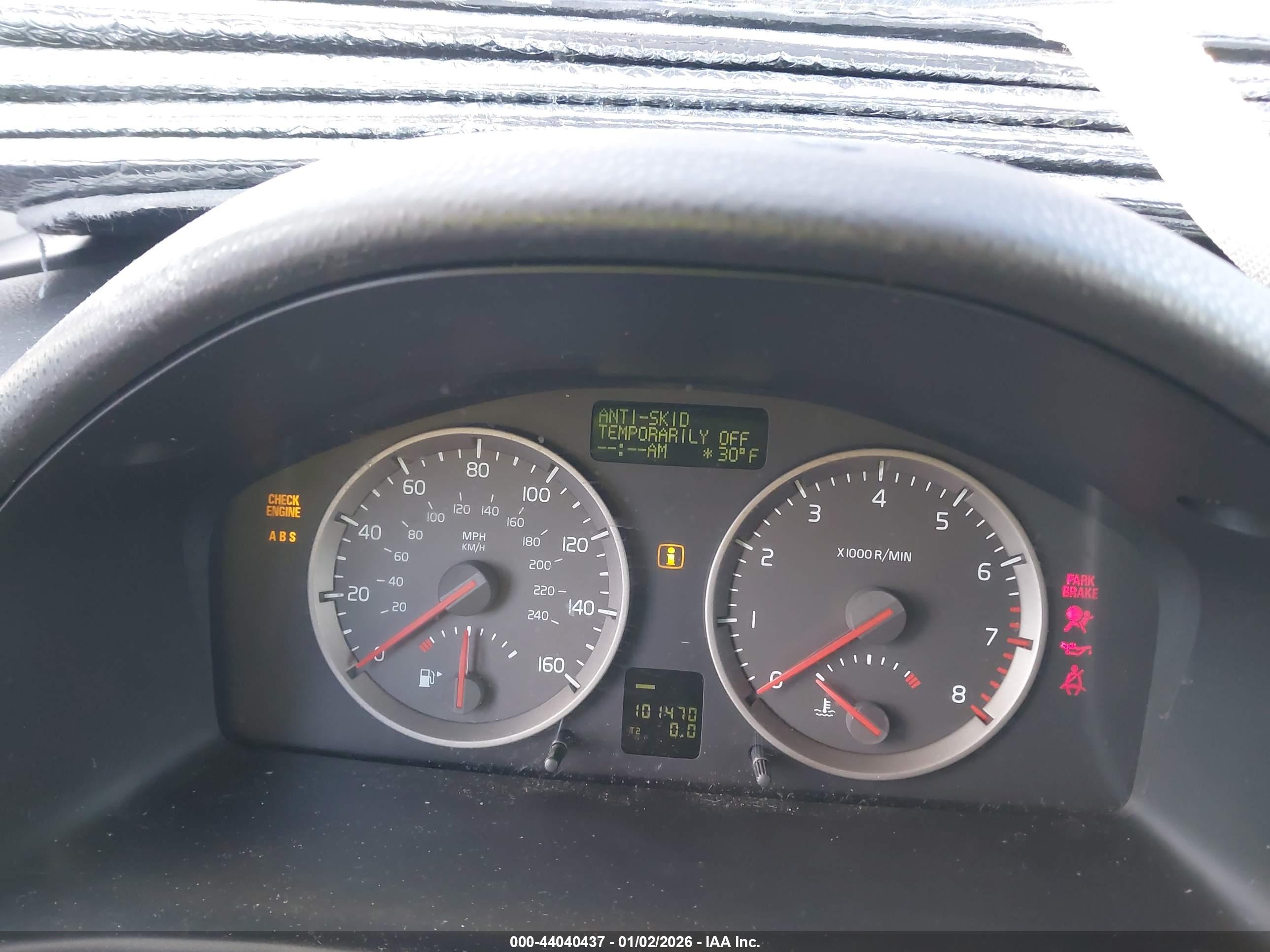 VOLVO S40 image 7