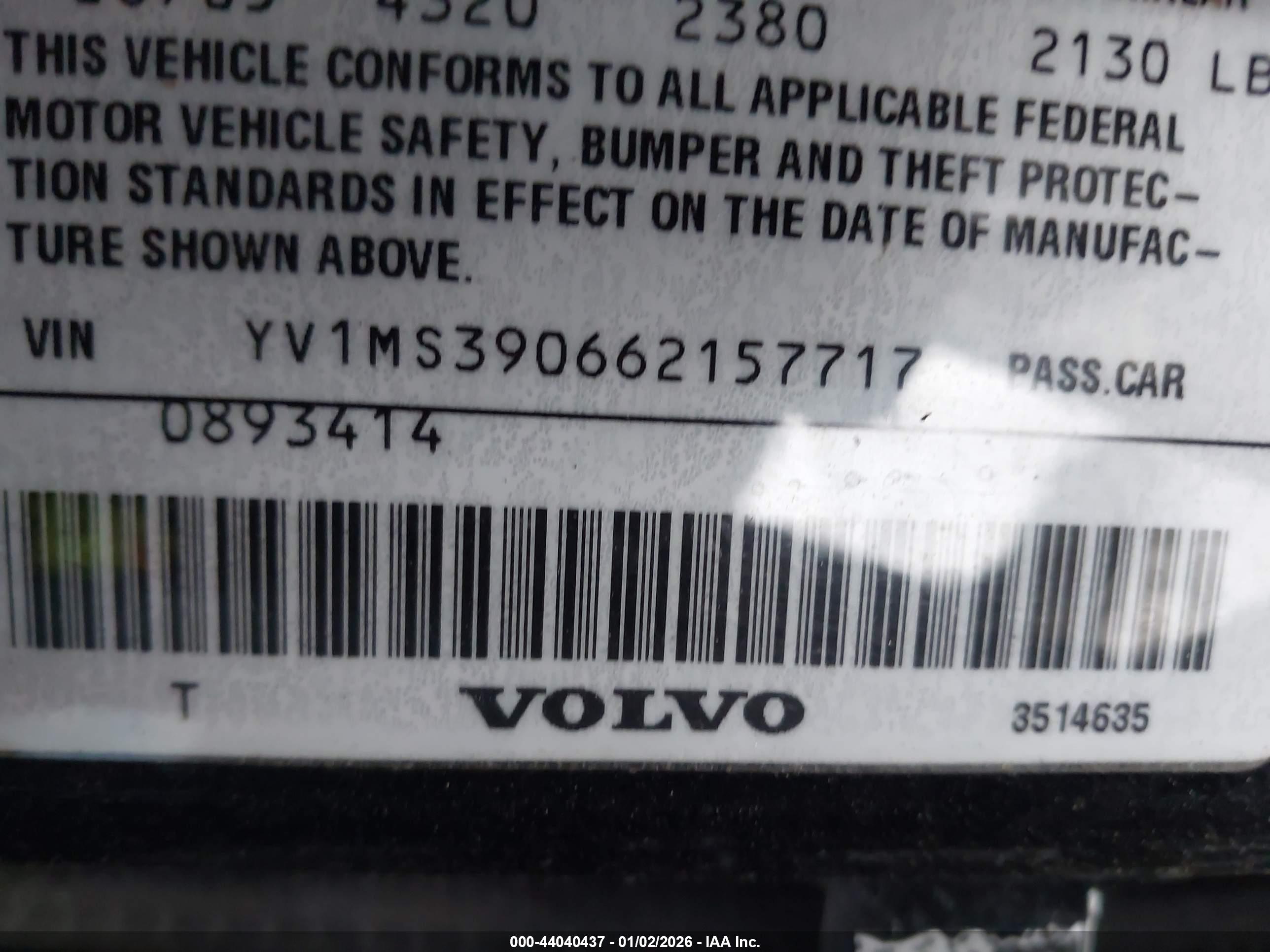 VOLVO S40 image 9