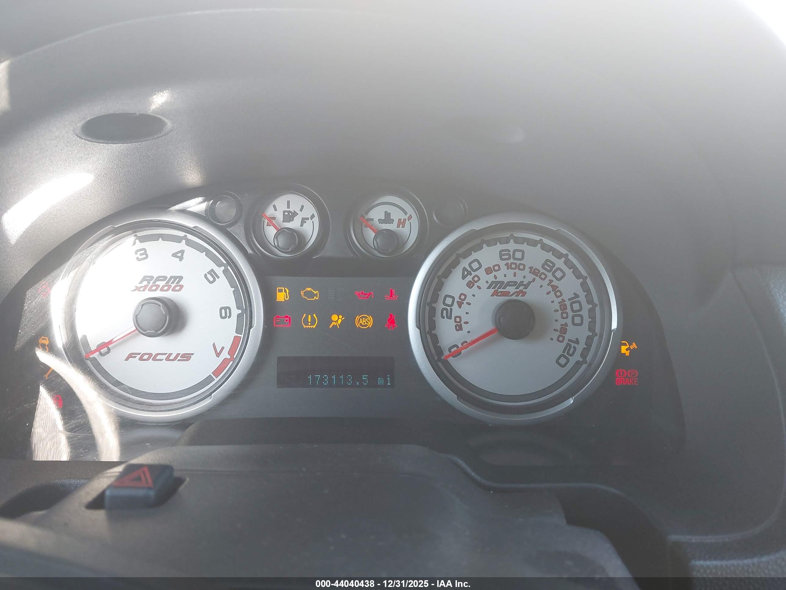 FORD FOCUS image 7