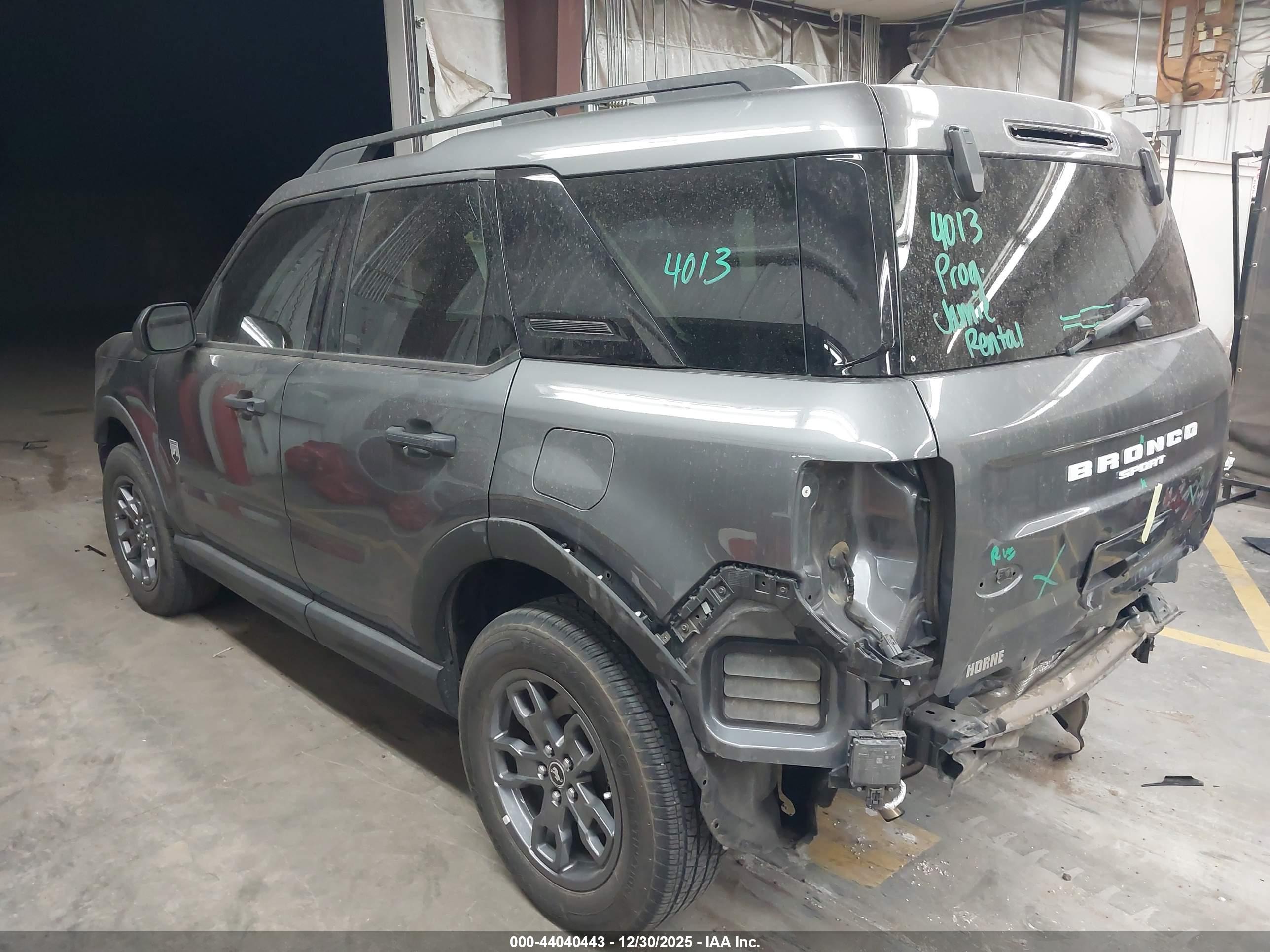 FORD BRONCO image 3