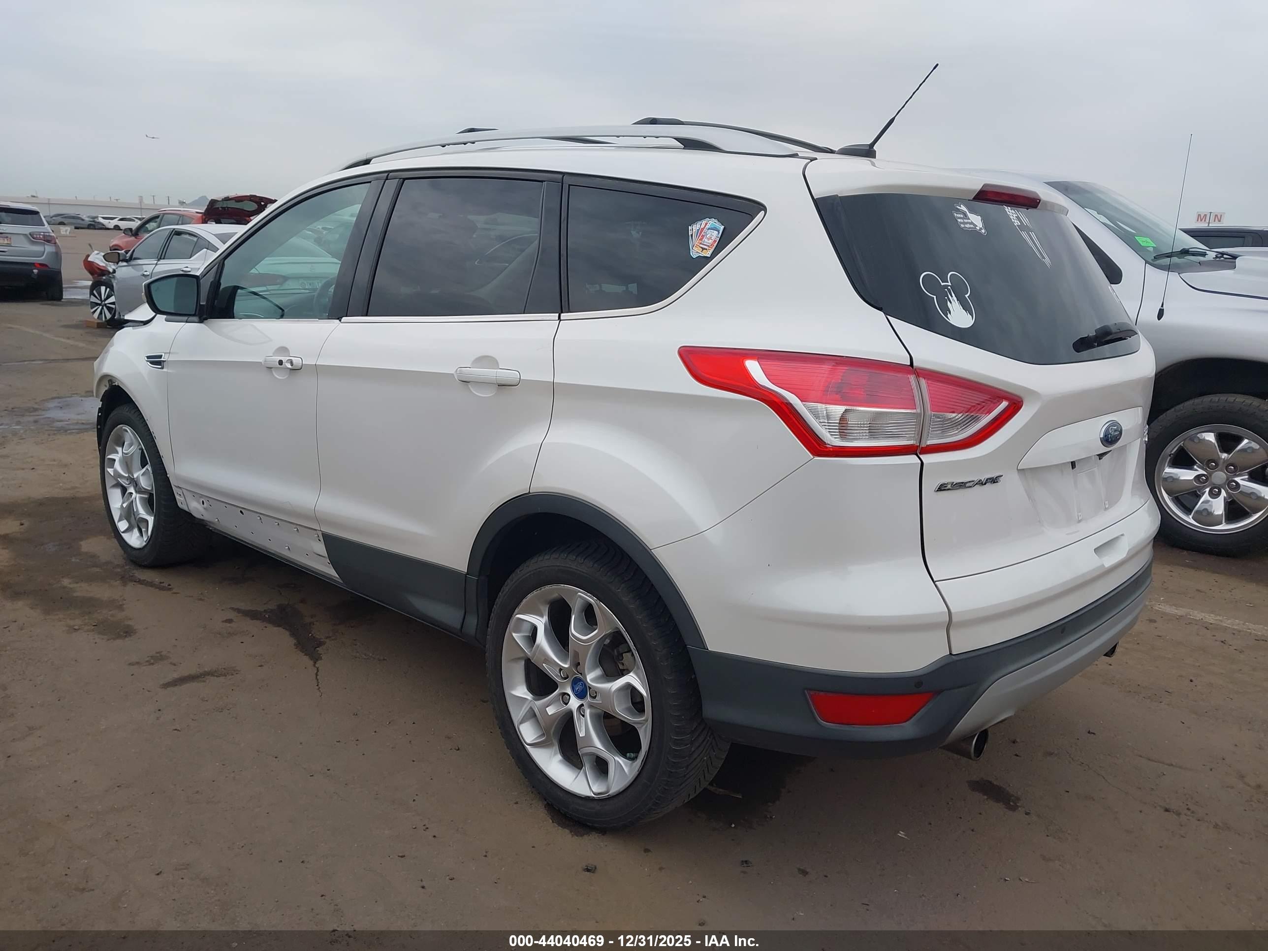 FORD ESCAPE image 3