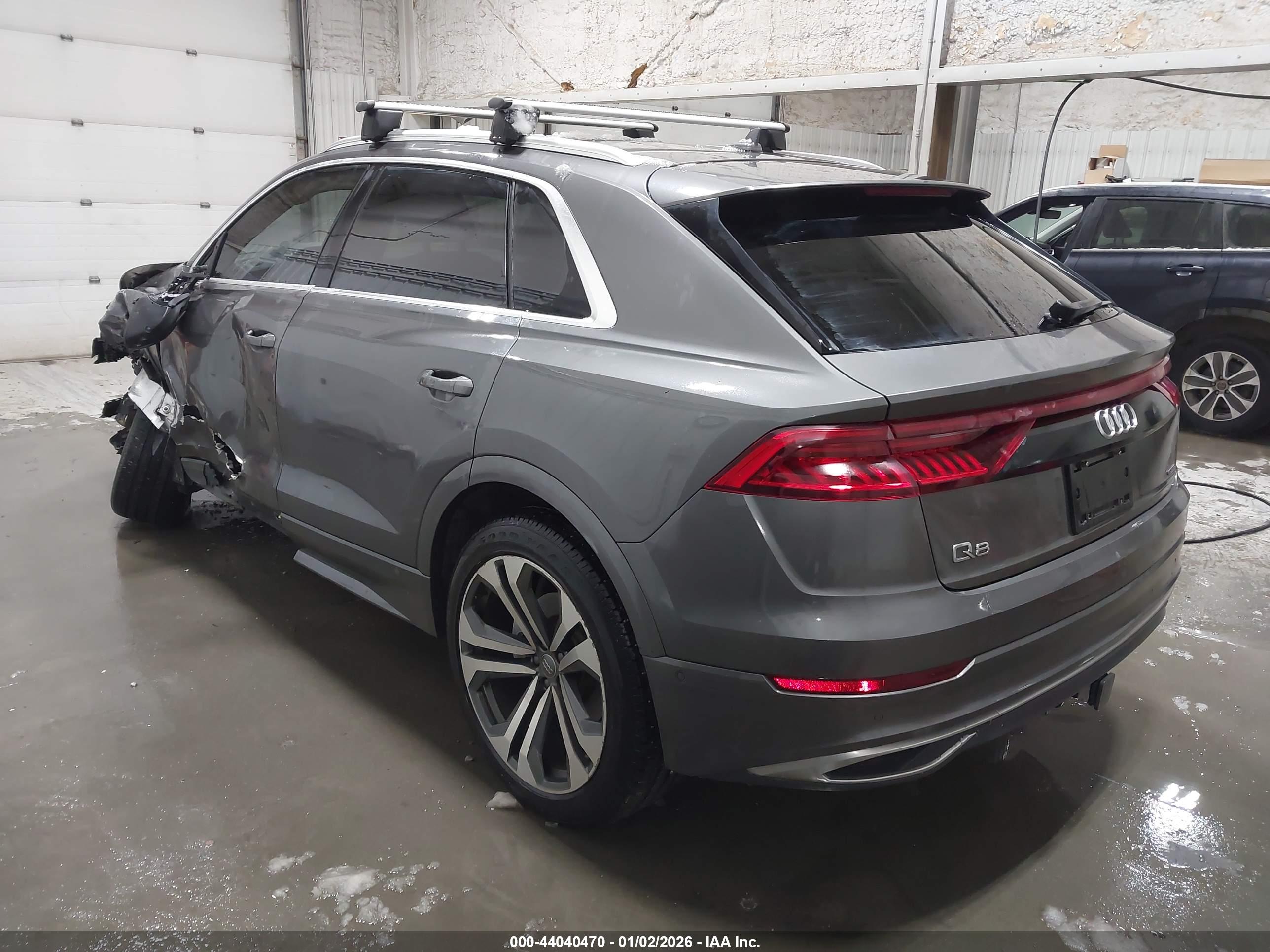 AUDI Q8 image 3