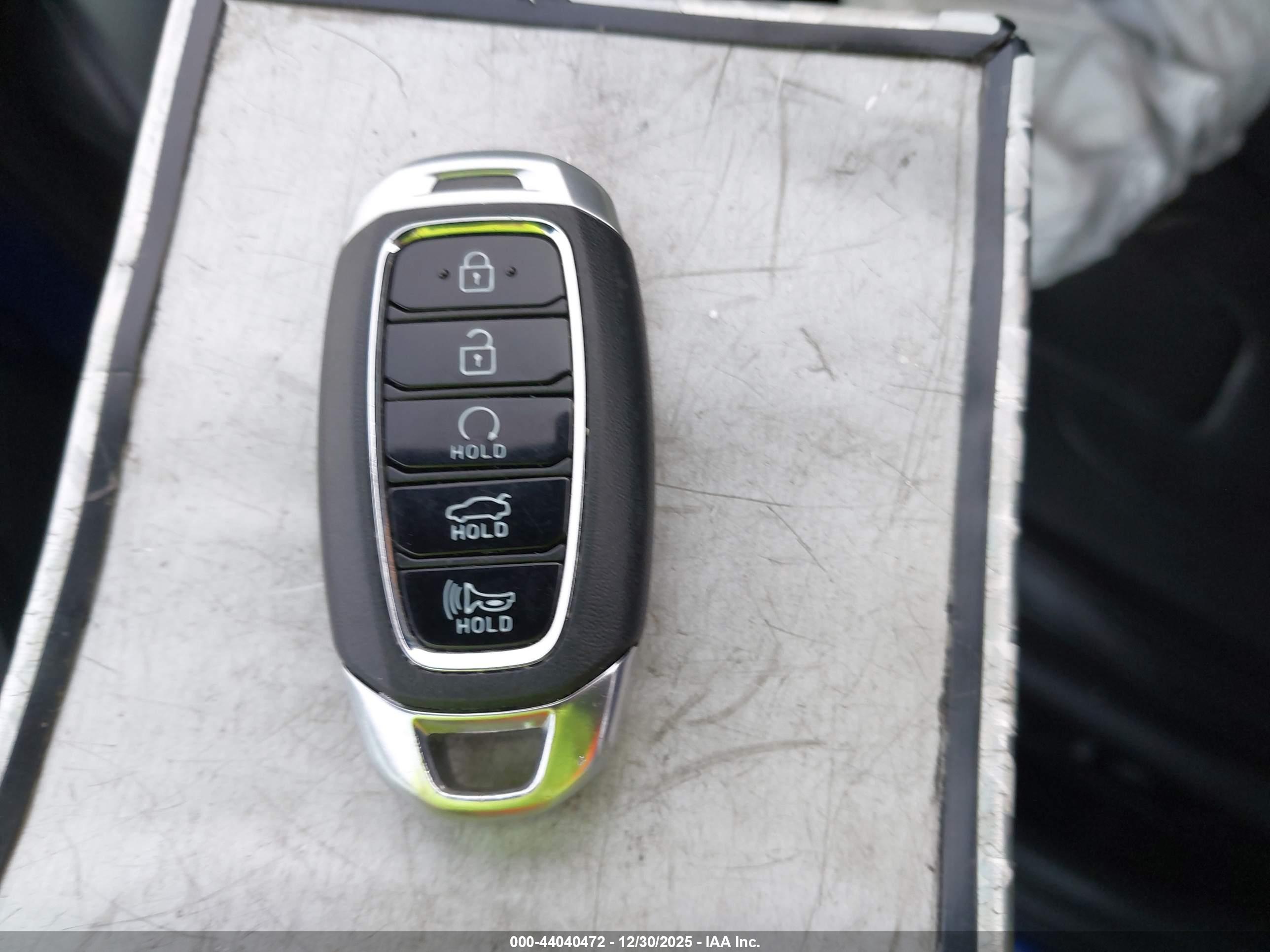 HYUNDAI ELANTRA image 11