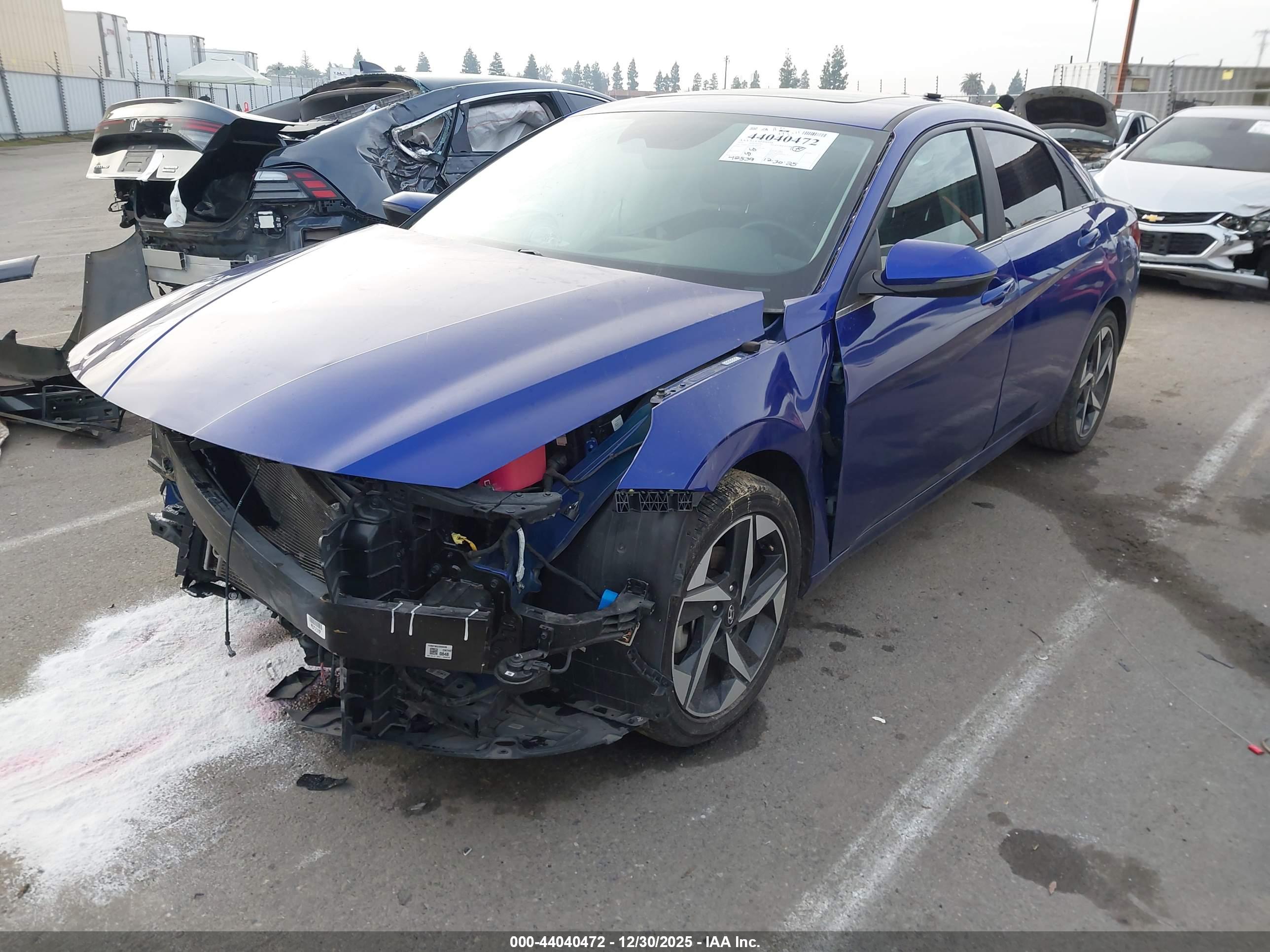 HYUNDAI ELANTRA image 2