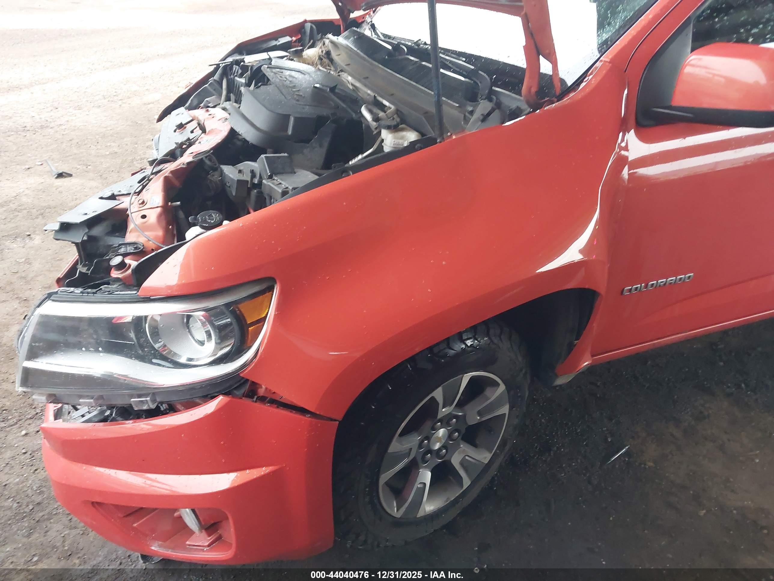 CHEVROLET COLORADO image 6