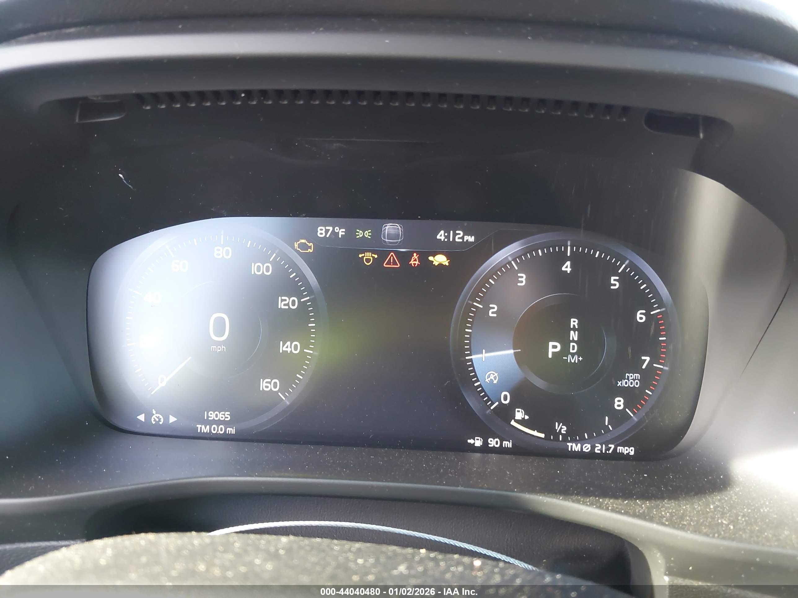 VOLVO XC40 image 7