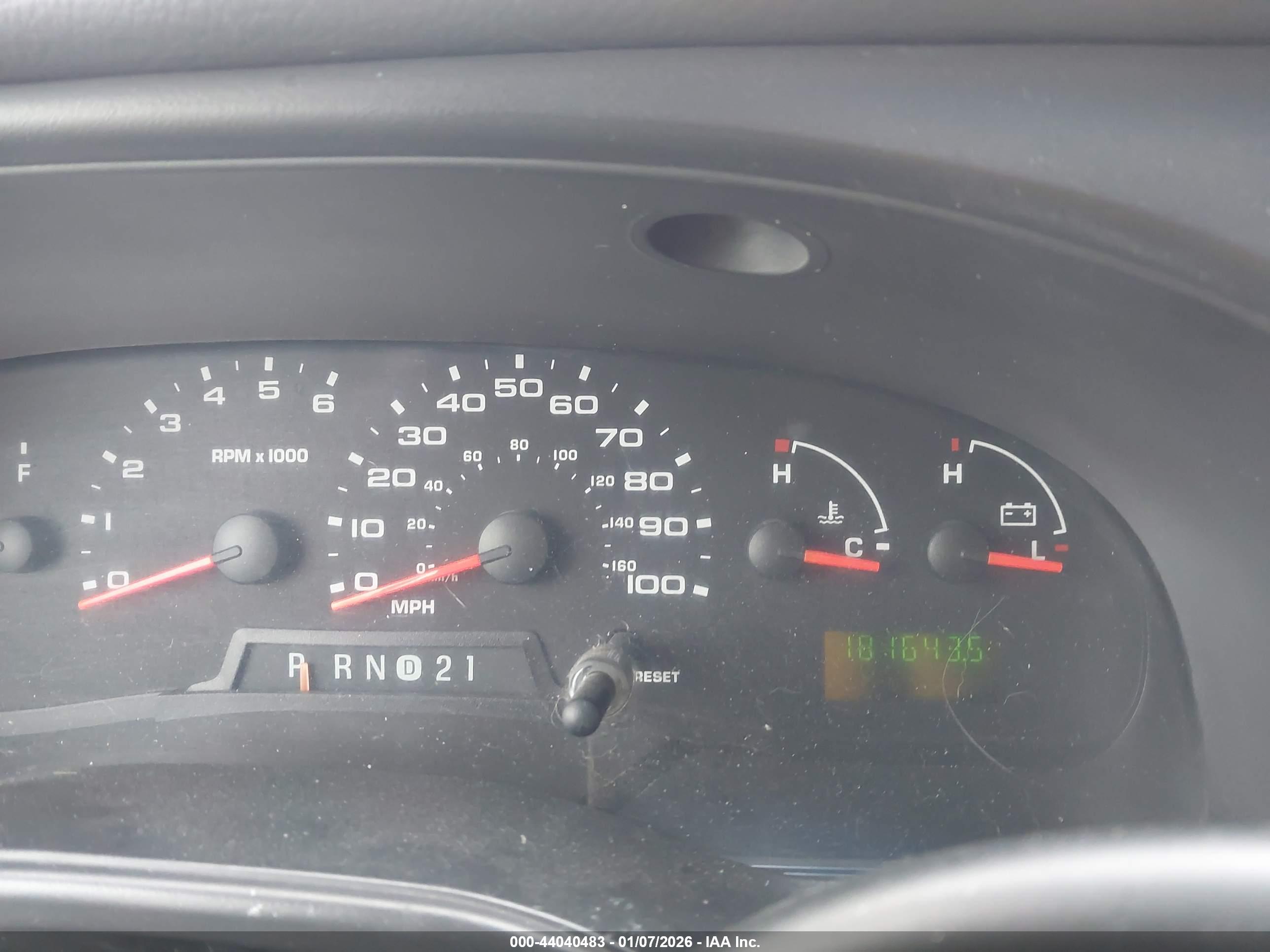 FORD E-150 image 7