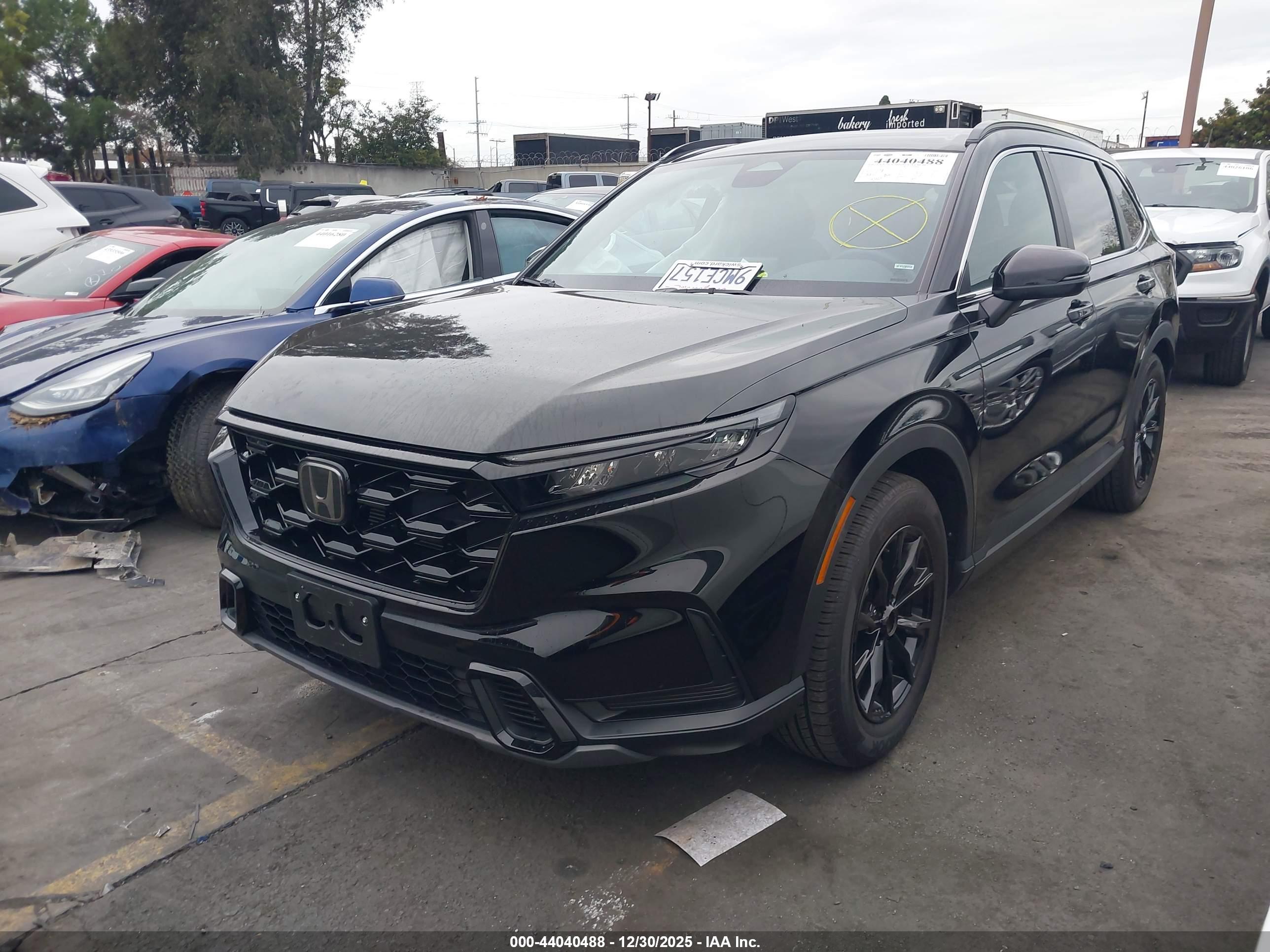 HONDA CR-V image 2