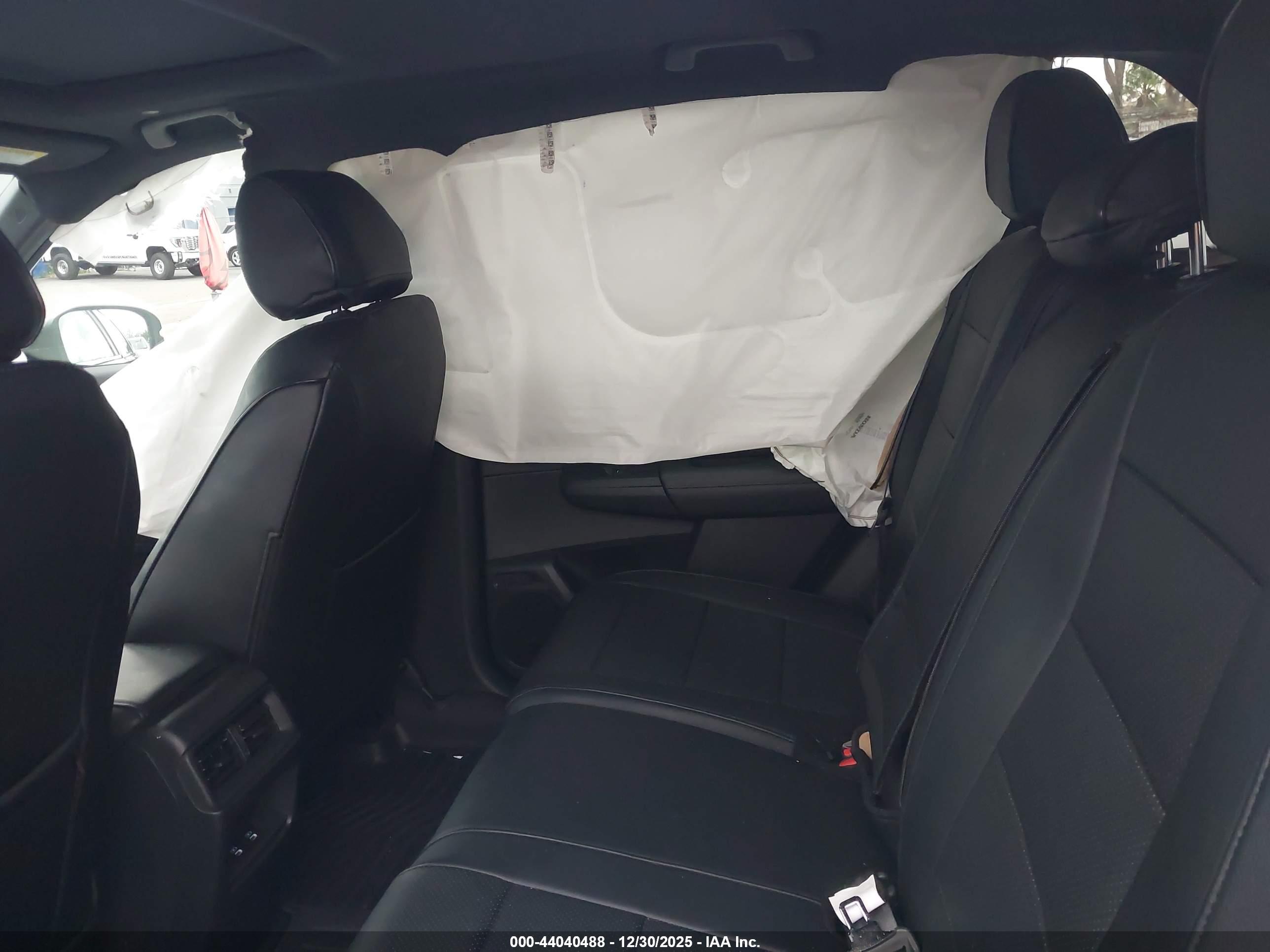 HONDA CR-V image 8