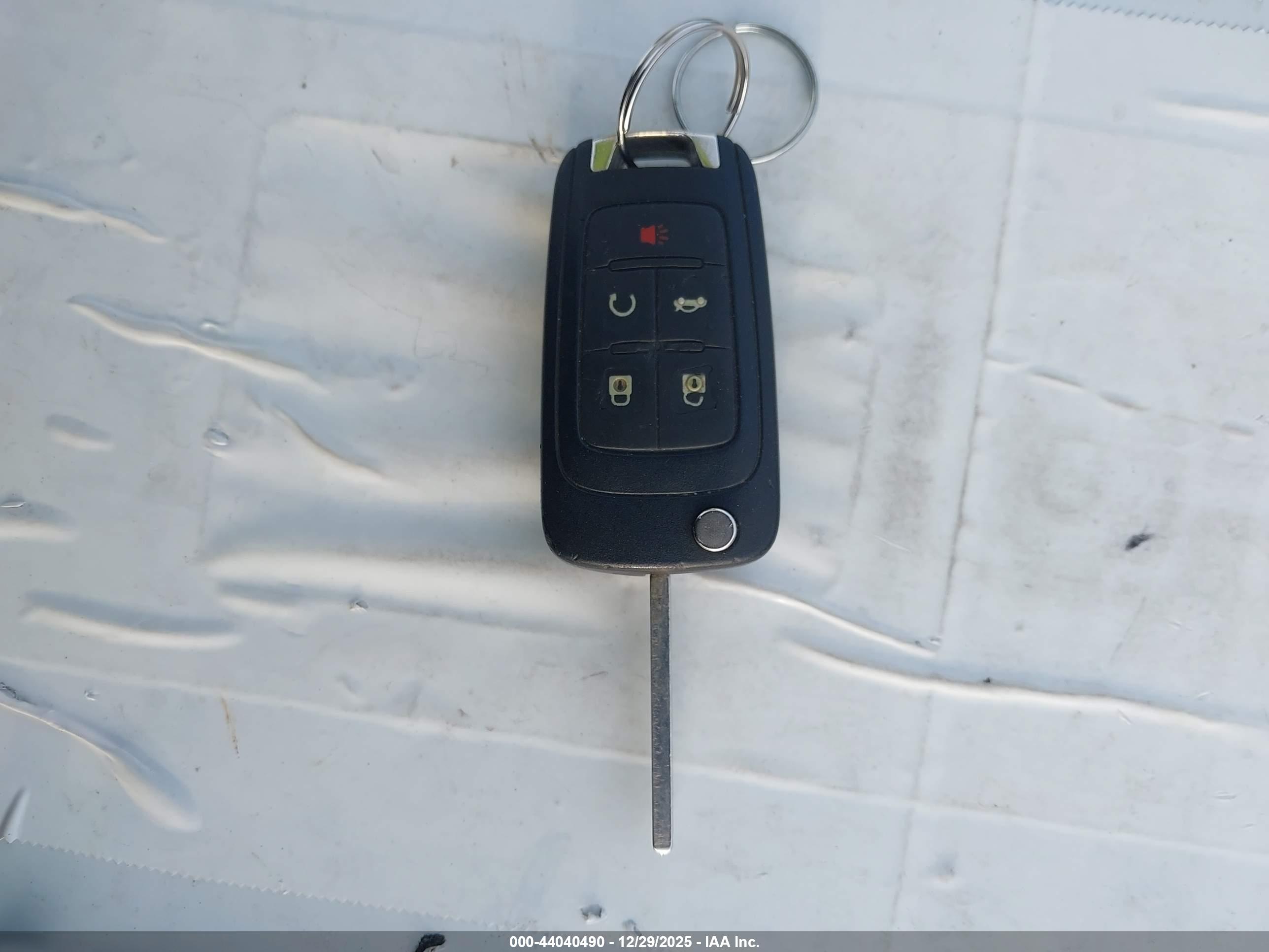 BUICK LACROSSE image 11