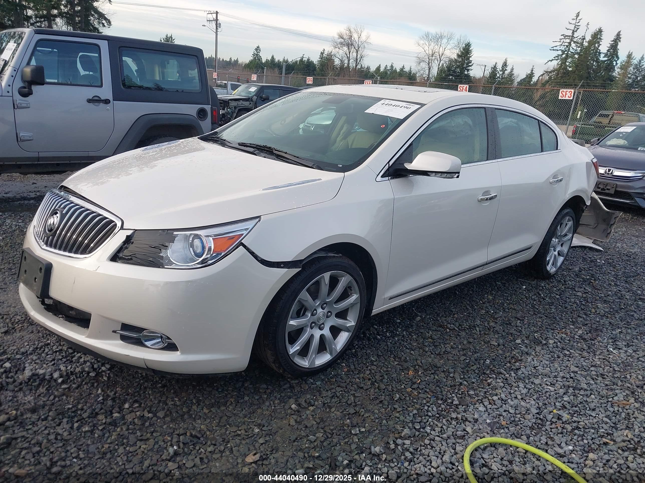 BUICK LACROSSE image 2