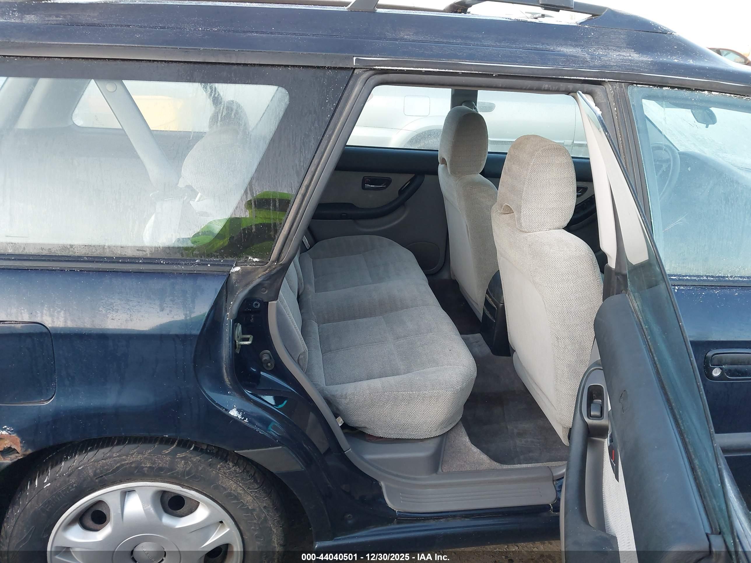 SUBARU LEGACY image 8