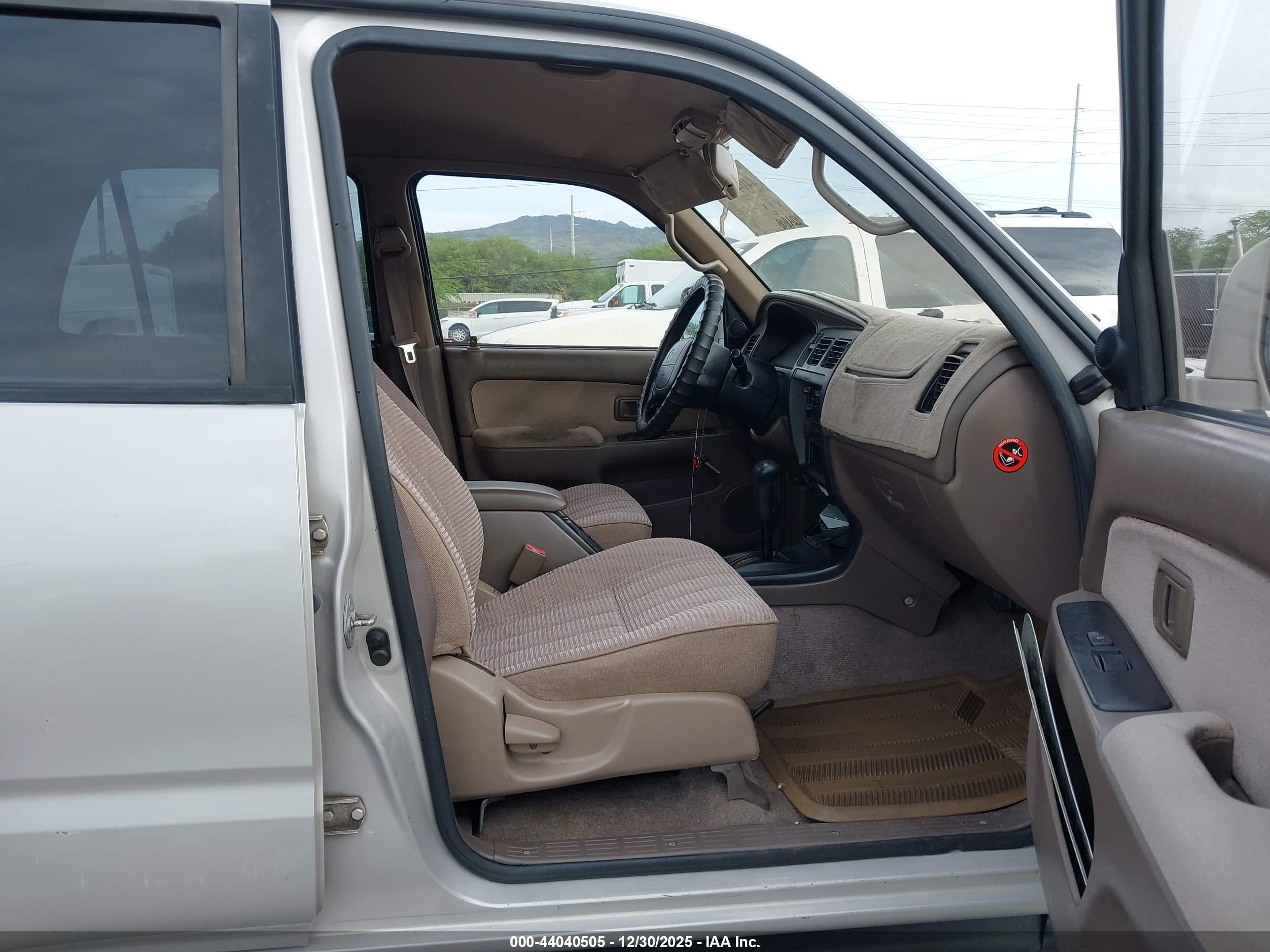 TOYOTA 4RUNNER image 5