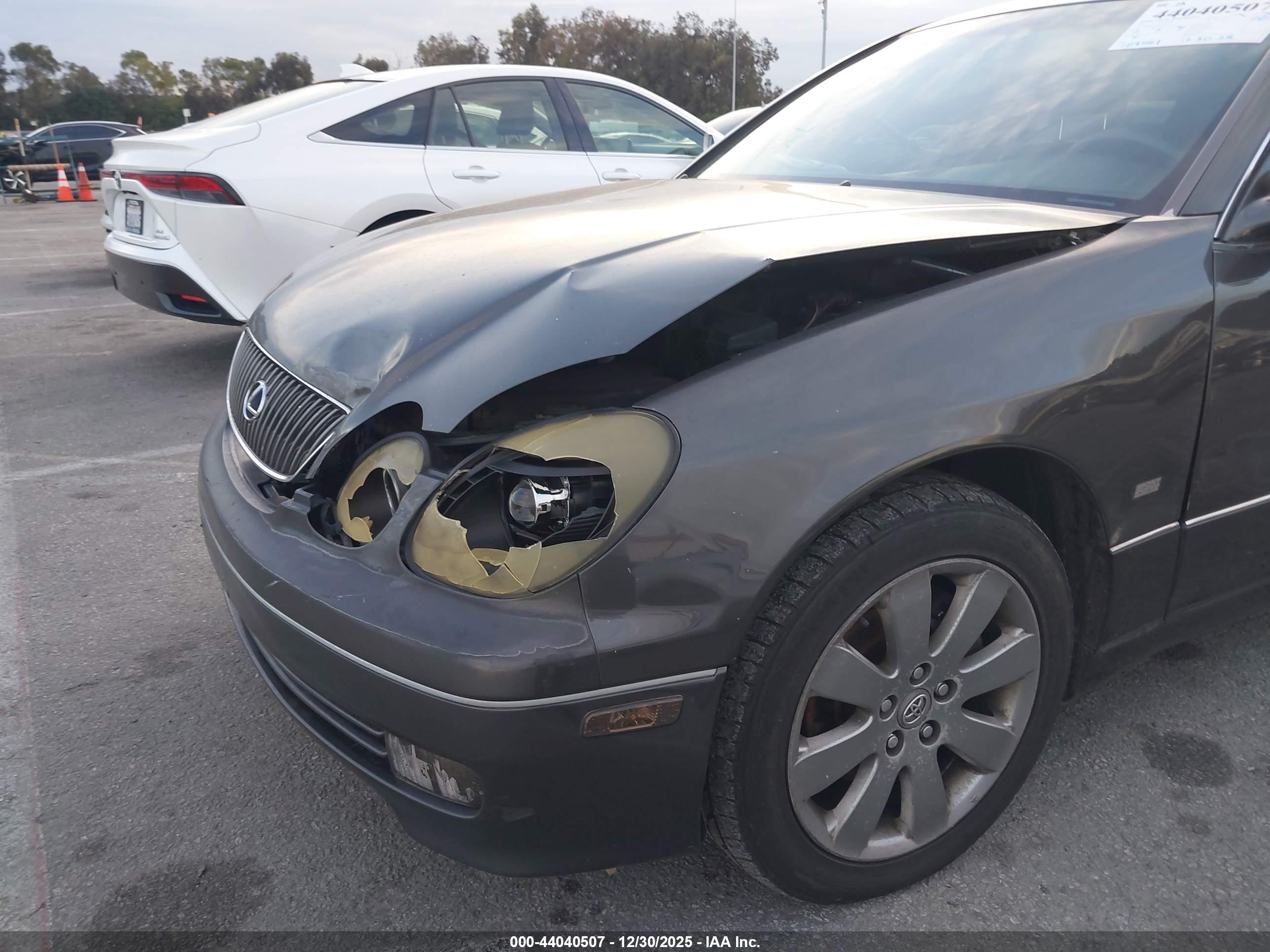 LEXUS GS image 6