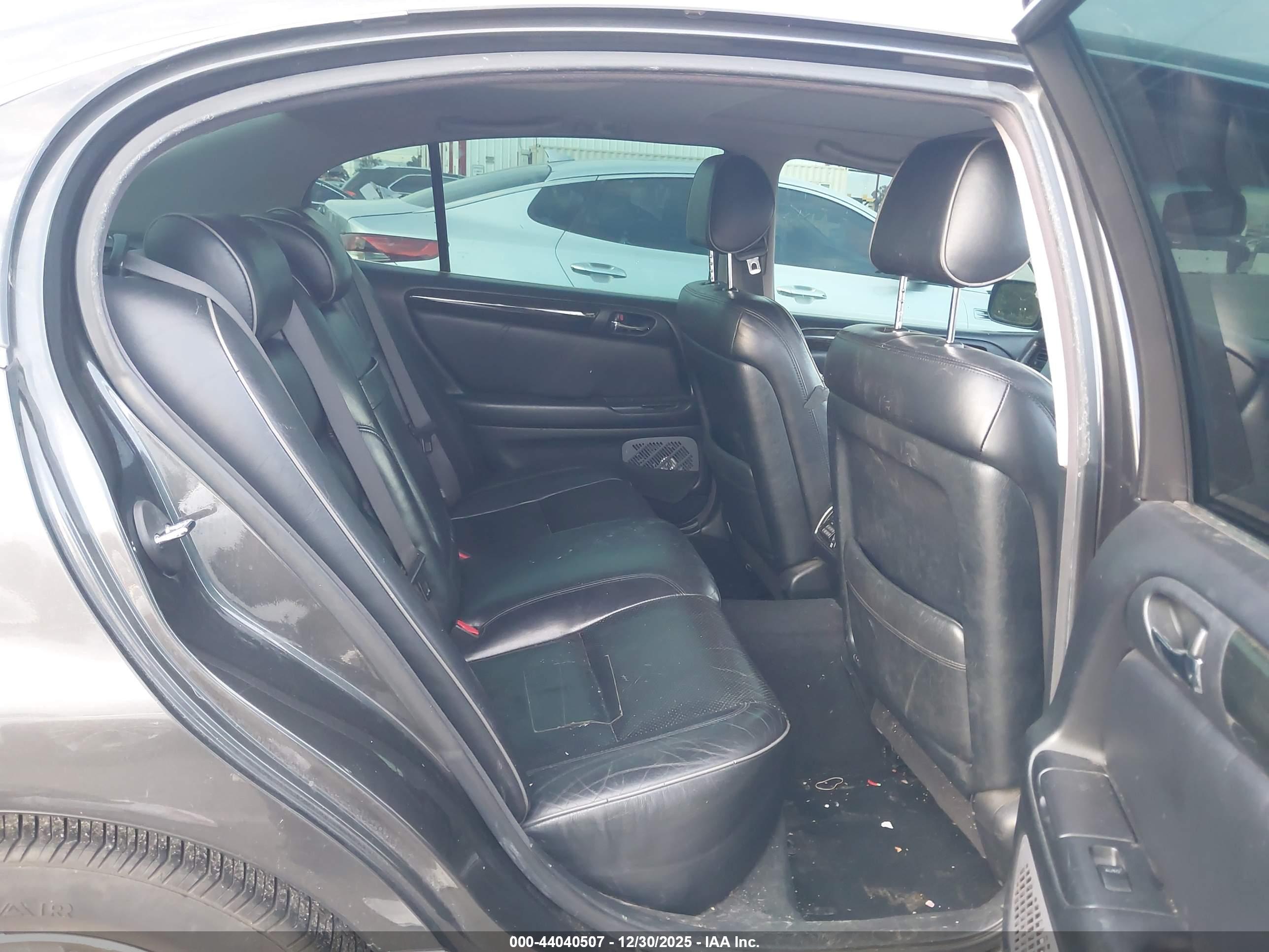LEXUS GS image 8