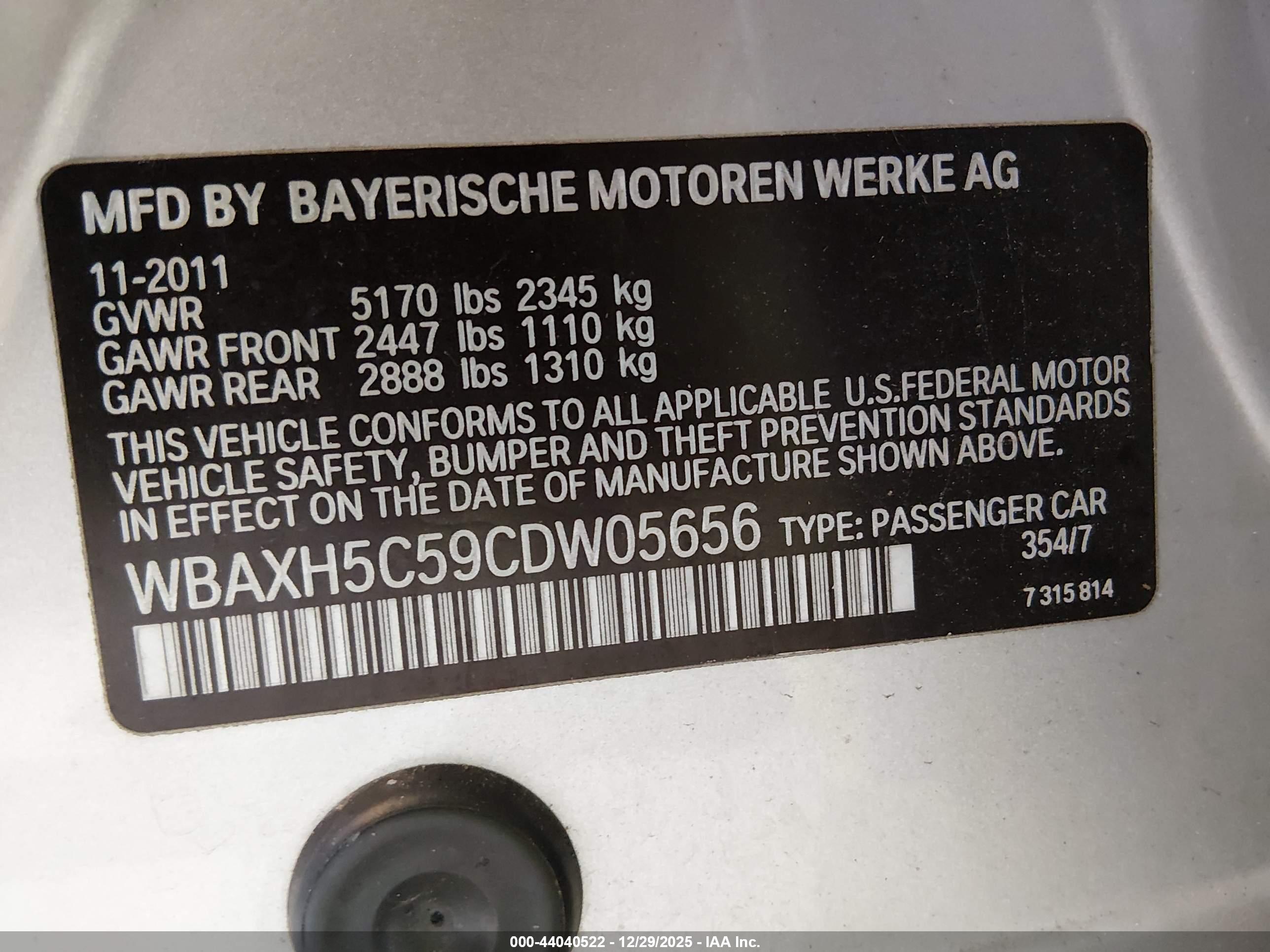 BMW 528I image 9