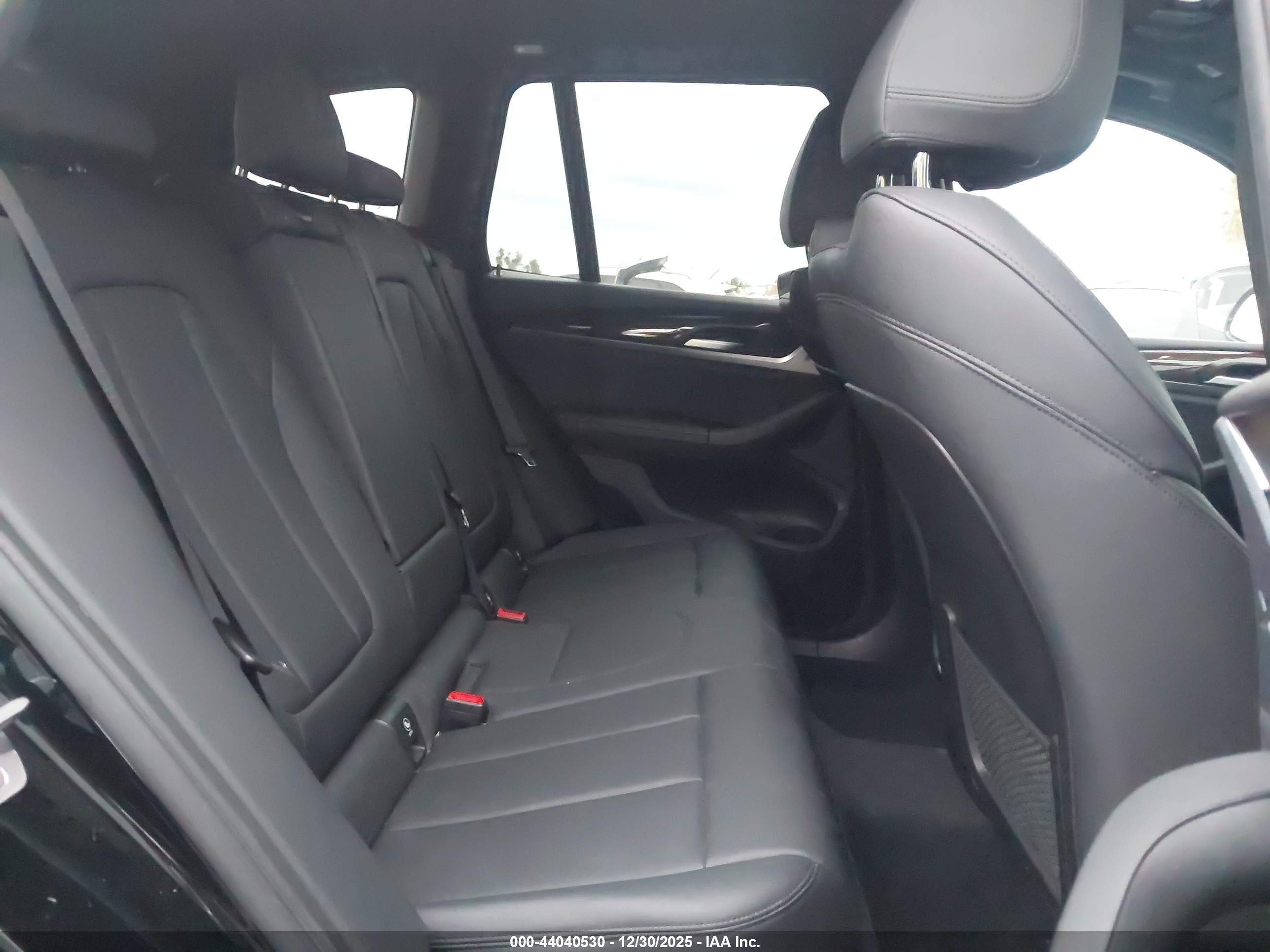 BMW X3 image 8