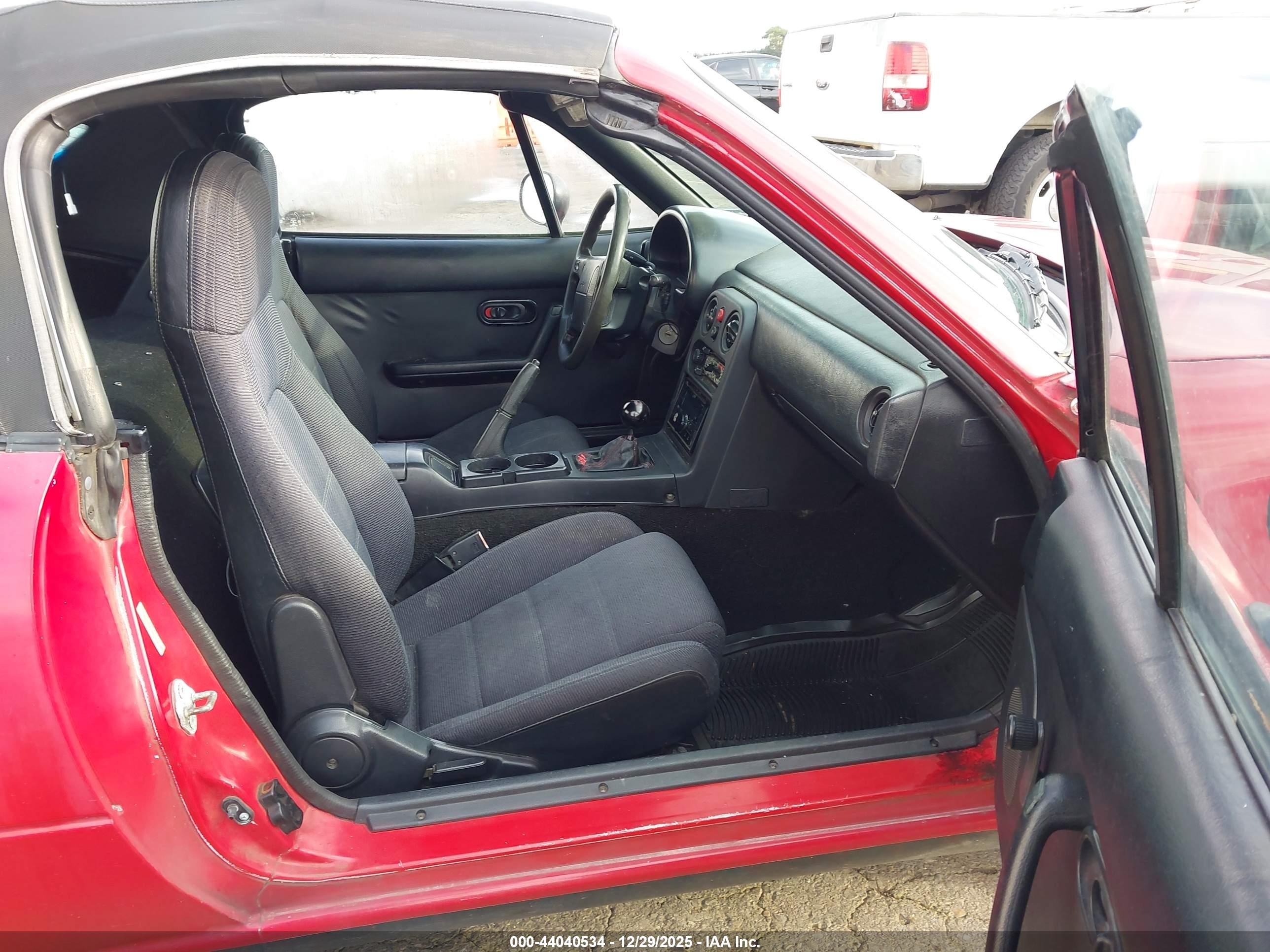 MAZDA MX-5 image 5
