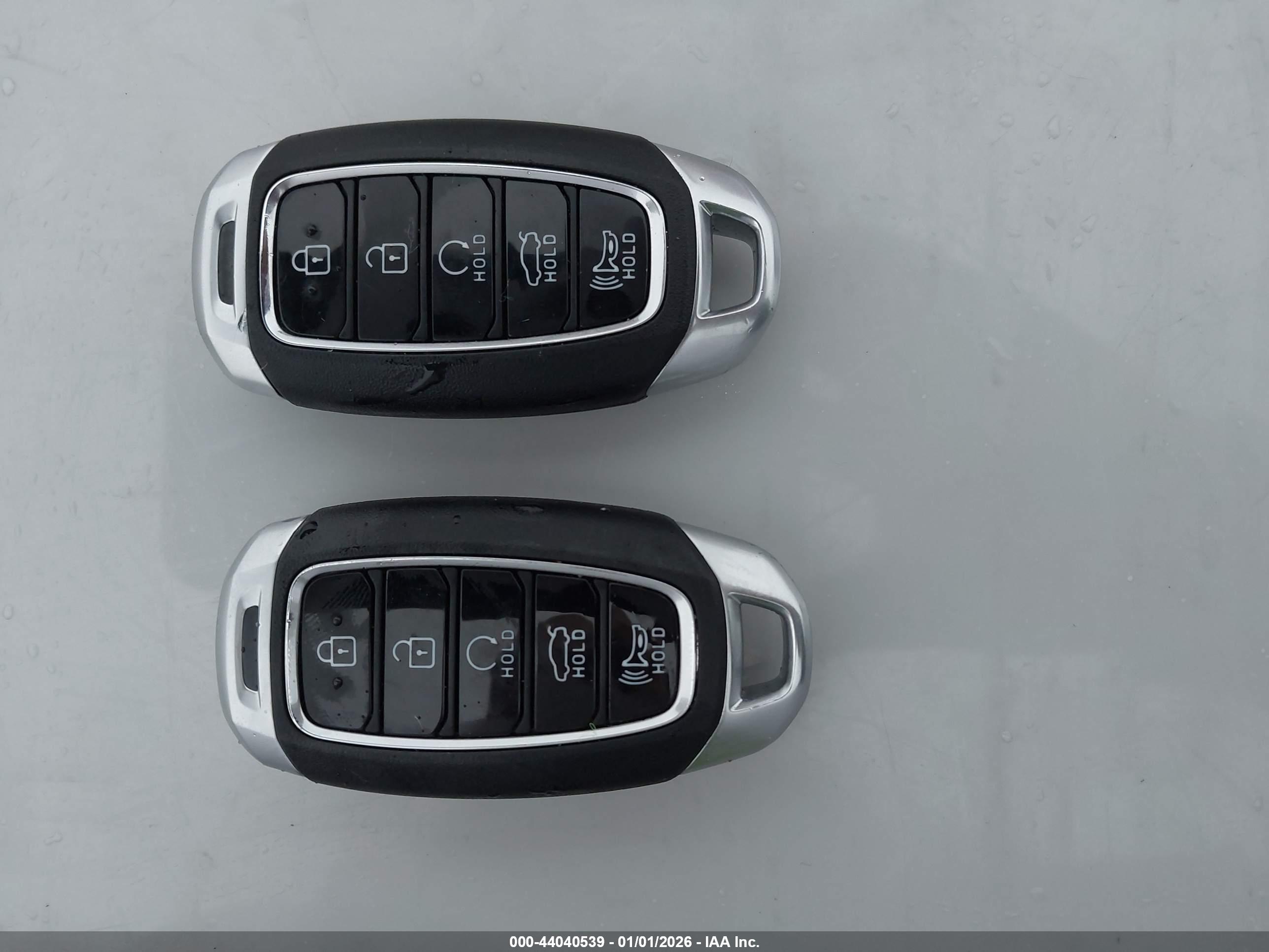 HYUNDAI ELANTRA image 11