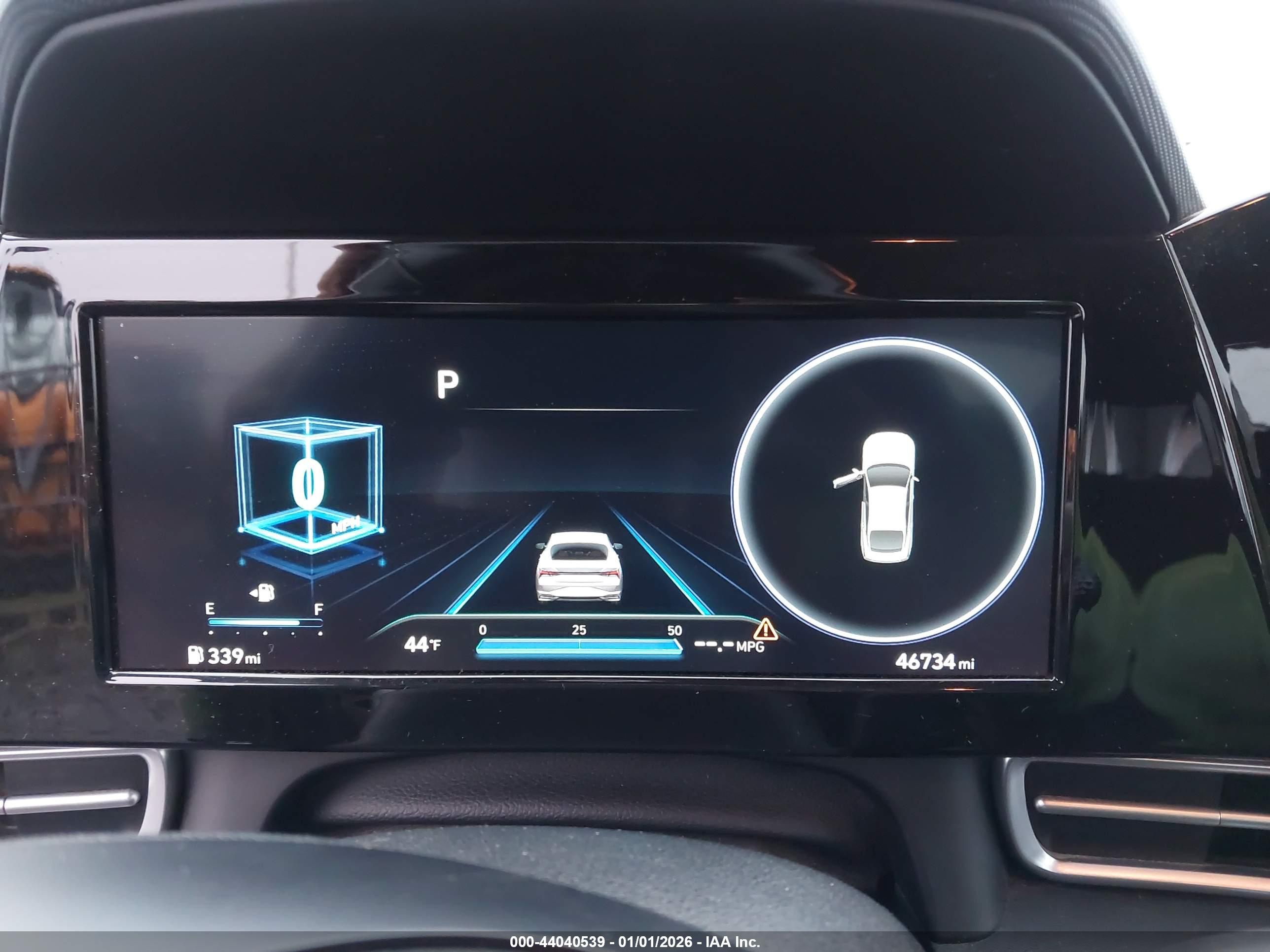 HYUNDAI ELANTRA image 7